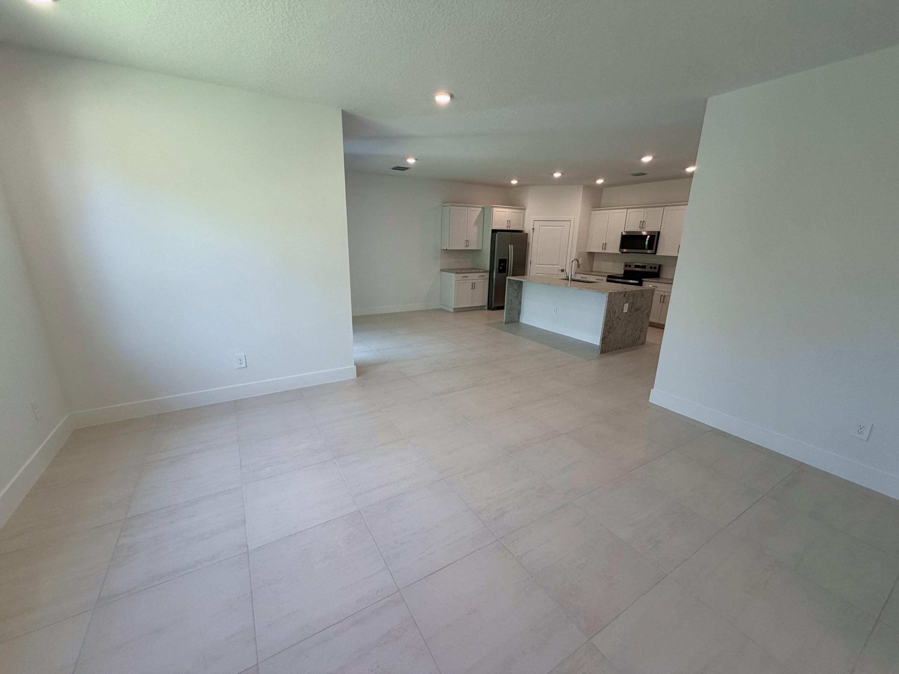 6570 Se Park Trace Drive Property Photo 11