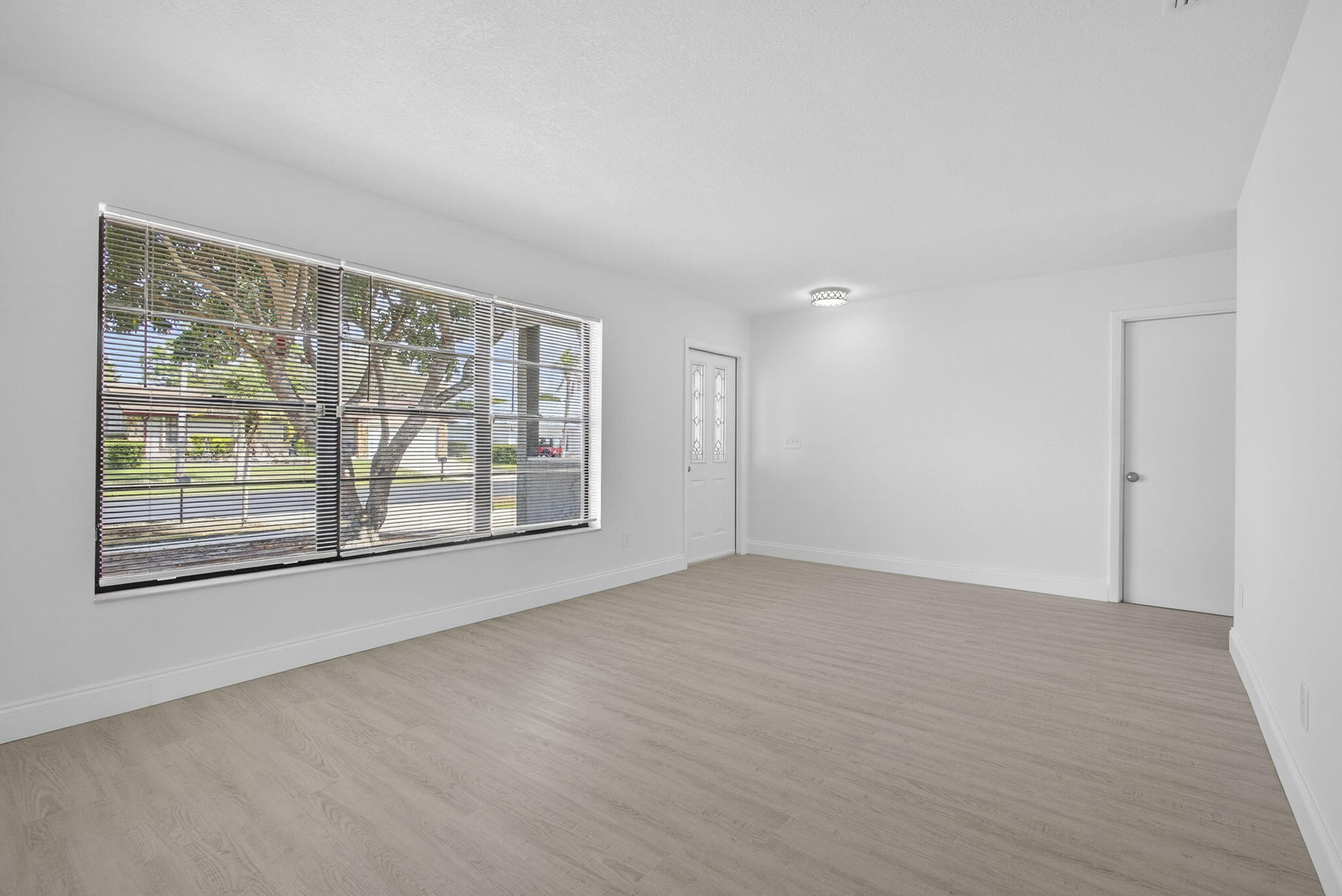 129 Bilbao Street Property Photo 11