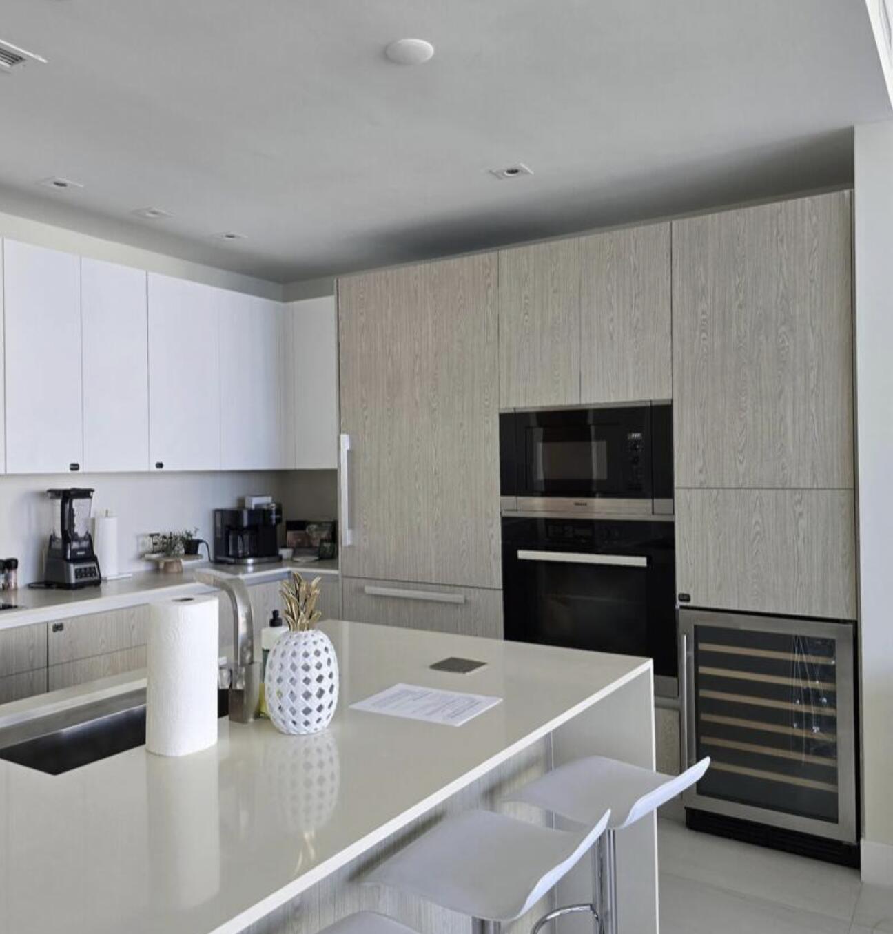 3100 N Ocean Drive H1801 Property Photo 14