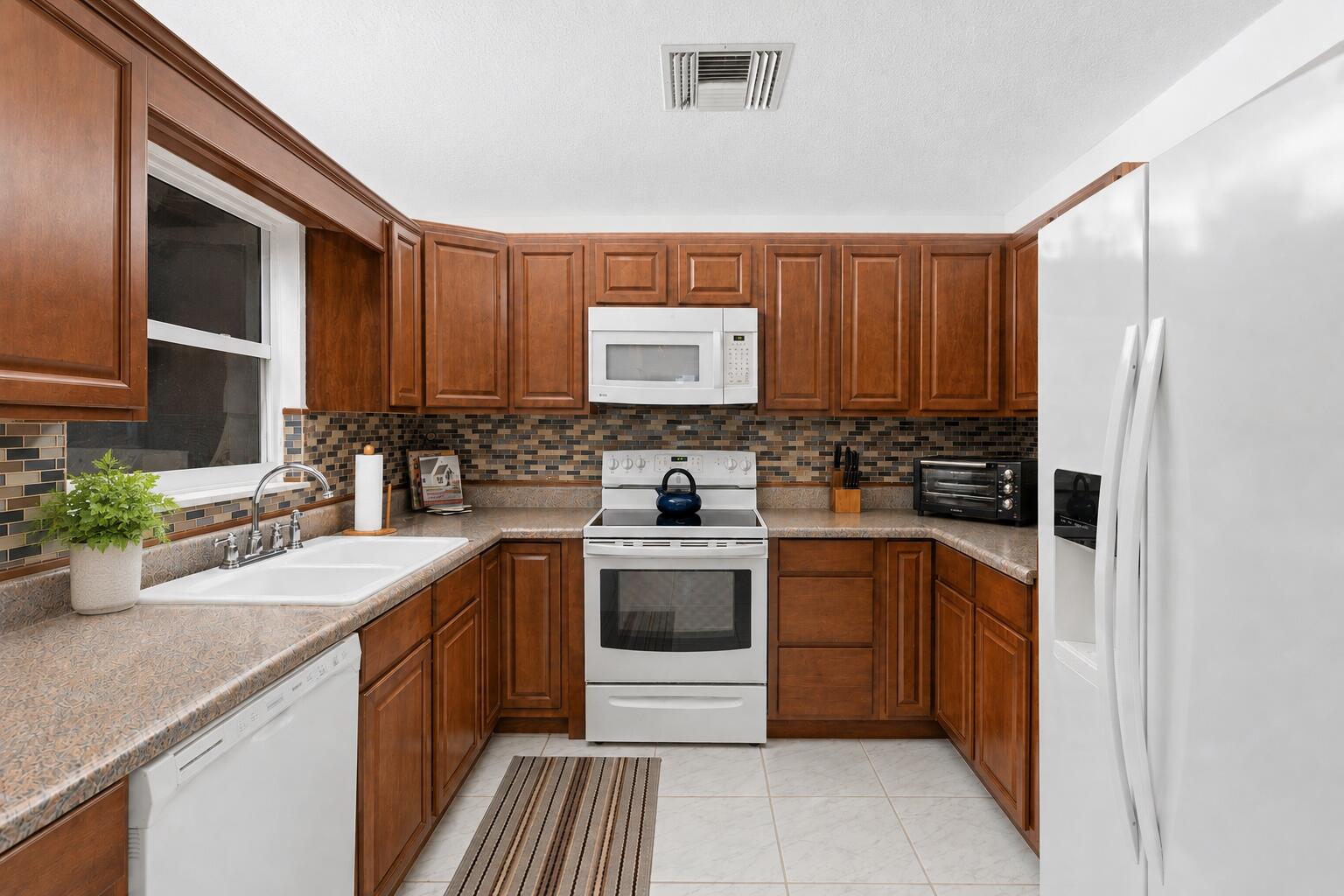 1341 Se Seashell Lane Property Photo 7