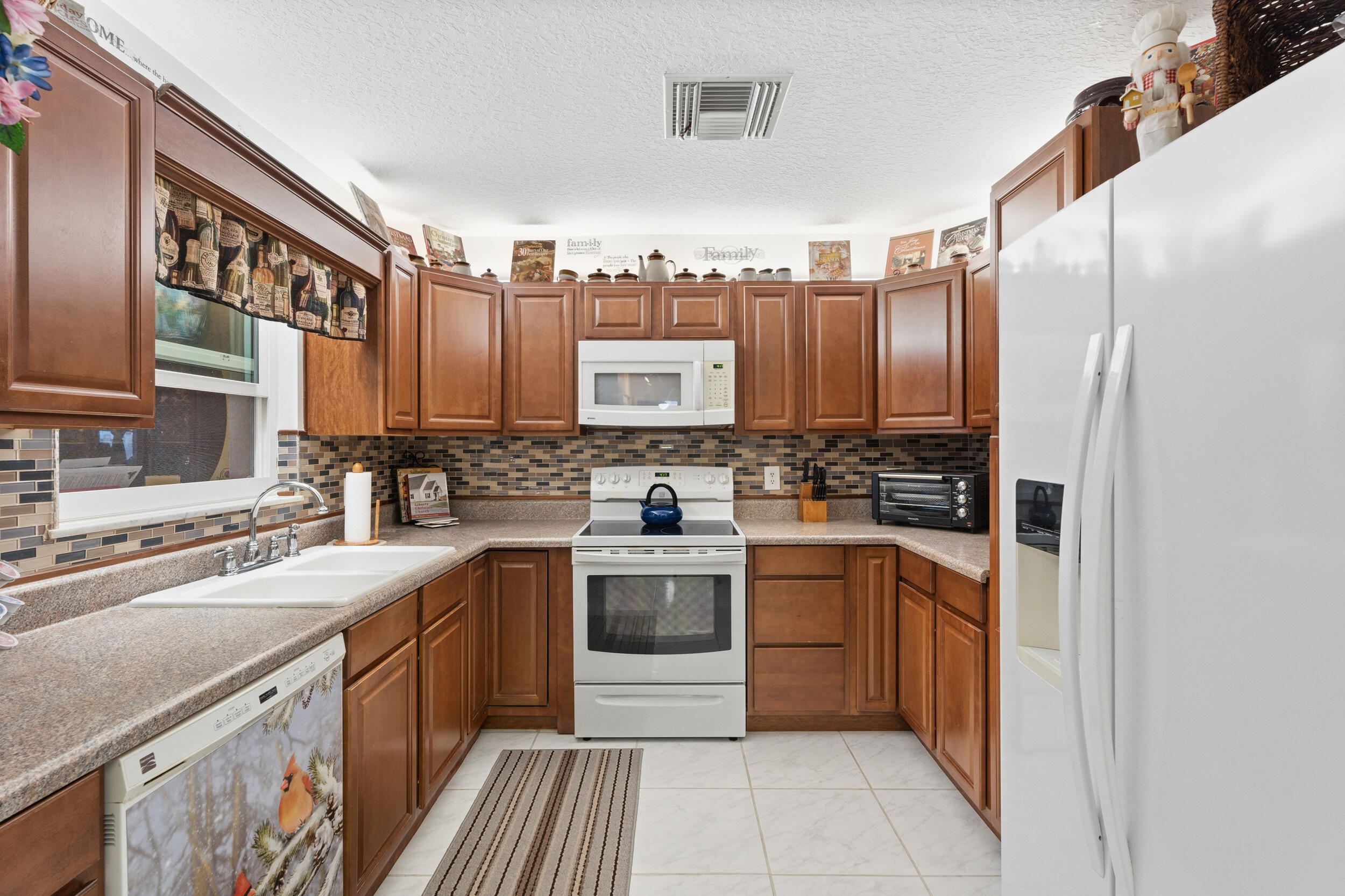 1341 Se Seashell Lane Property Photo 8