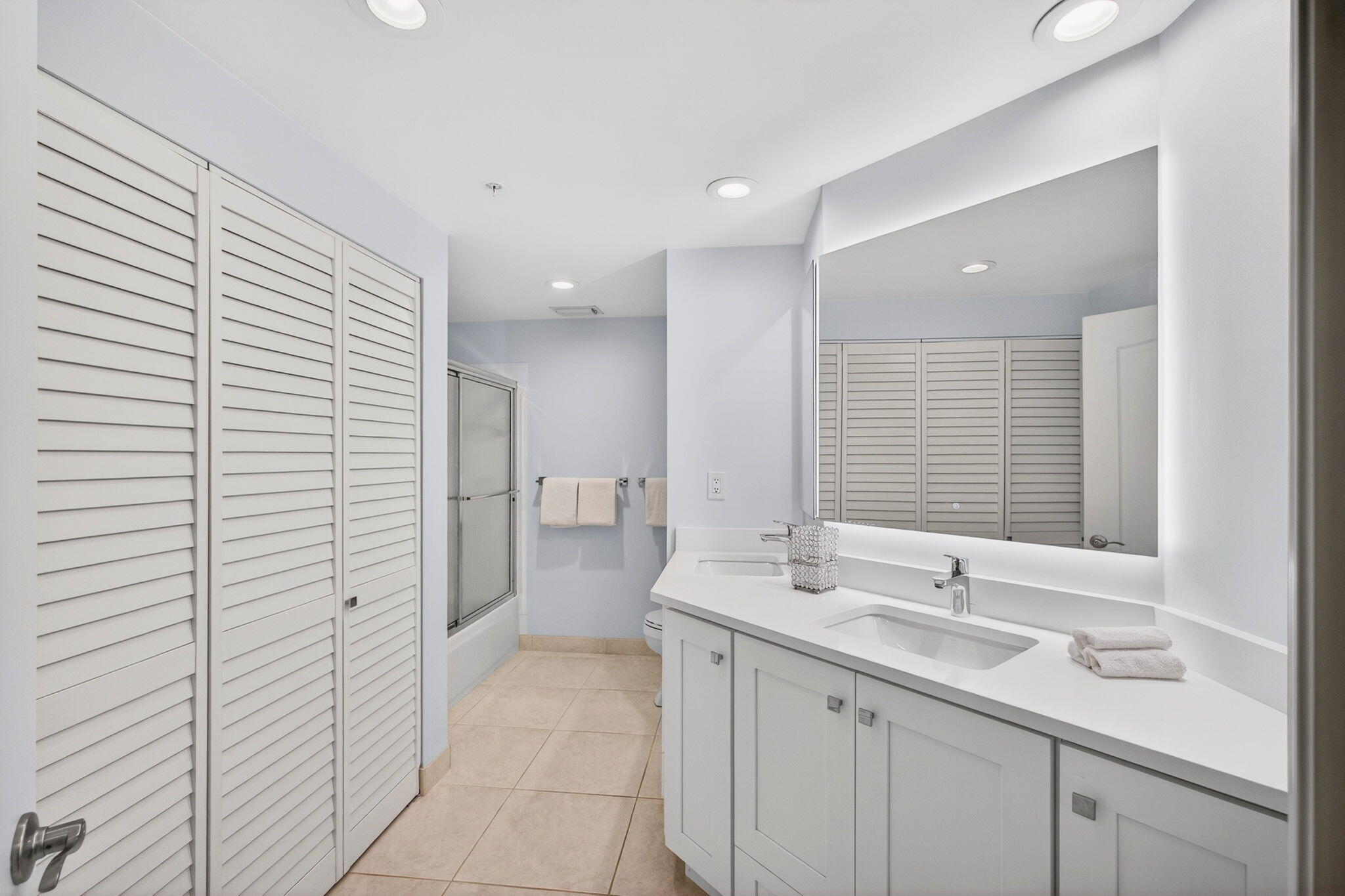 400 Uno Lago Drive 103 Property Photo 20