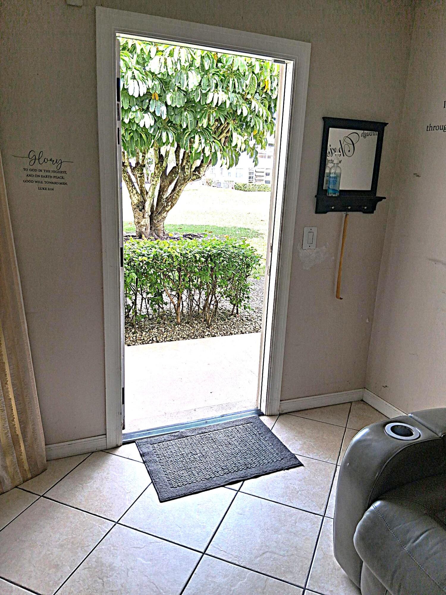 6 Northampton A Property Photo 1