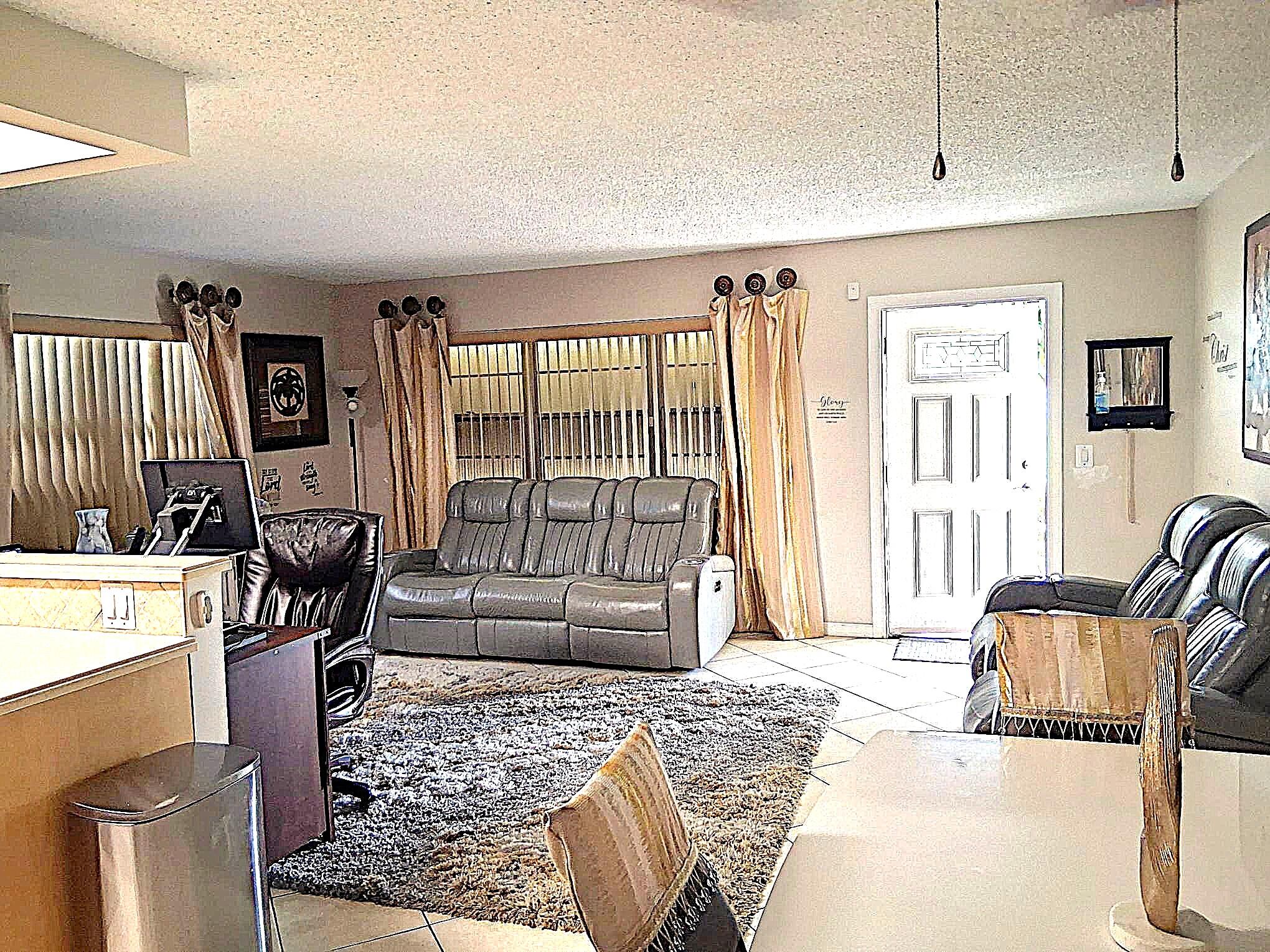 6 Northampton A Property Photo 2