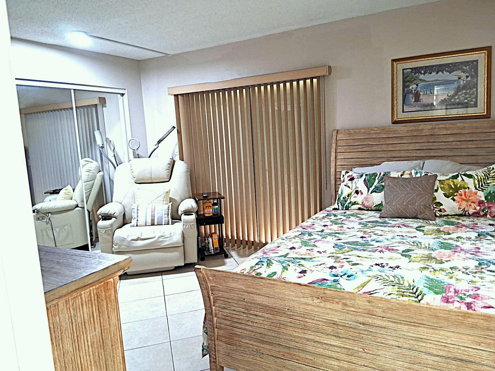 6 Northampton A Property Photo 10