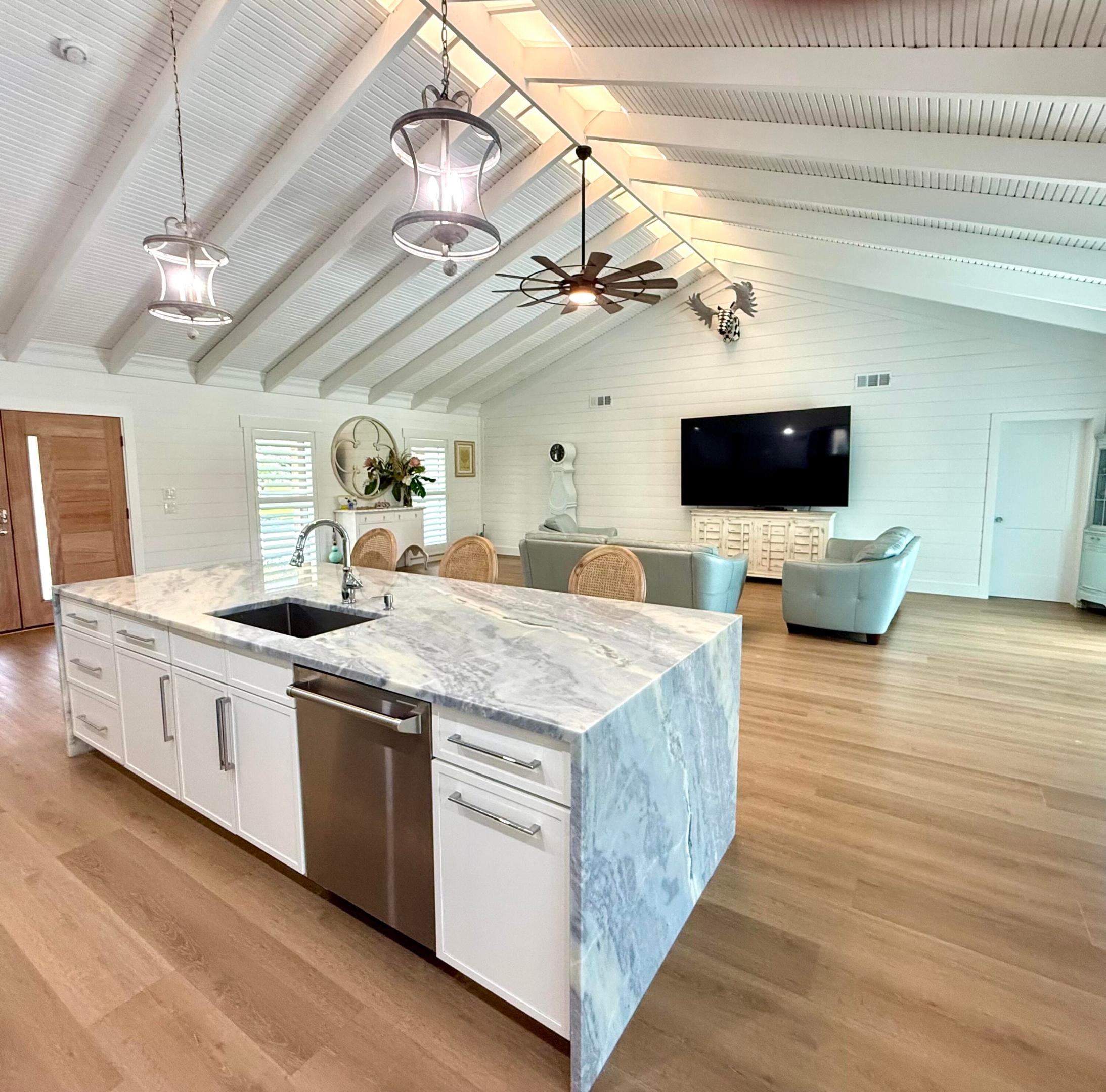 4042 Sw Bimini Circle N Property Photo 4
