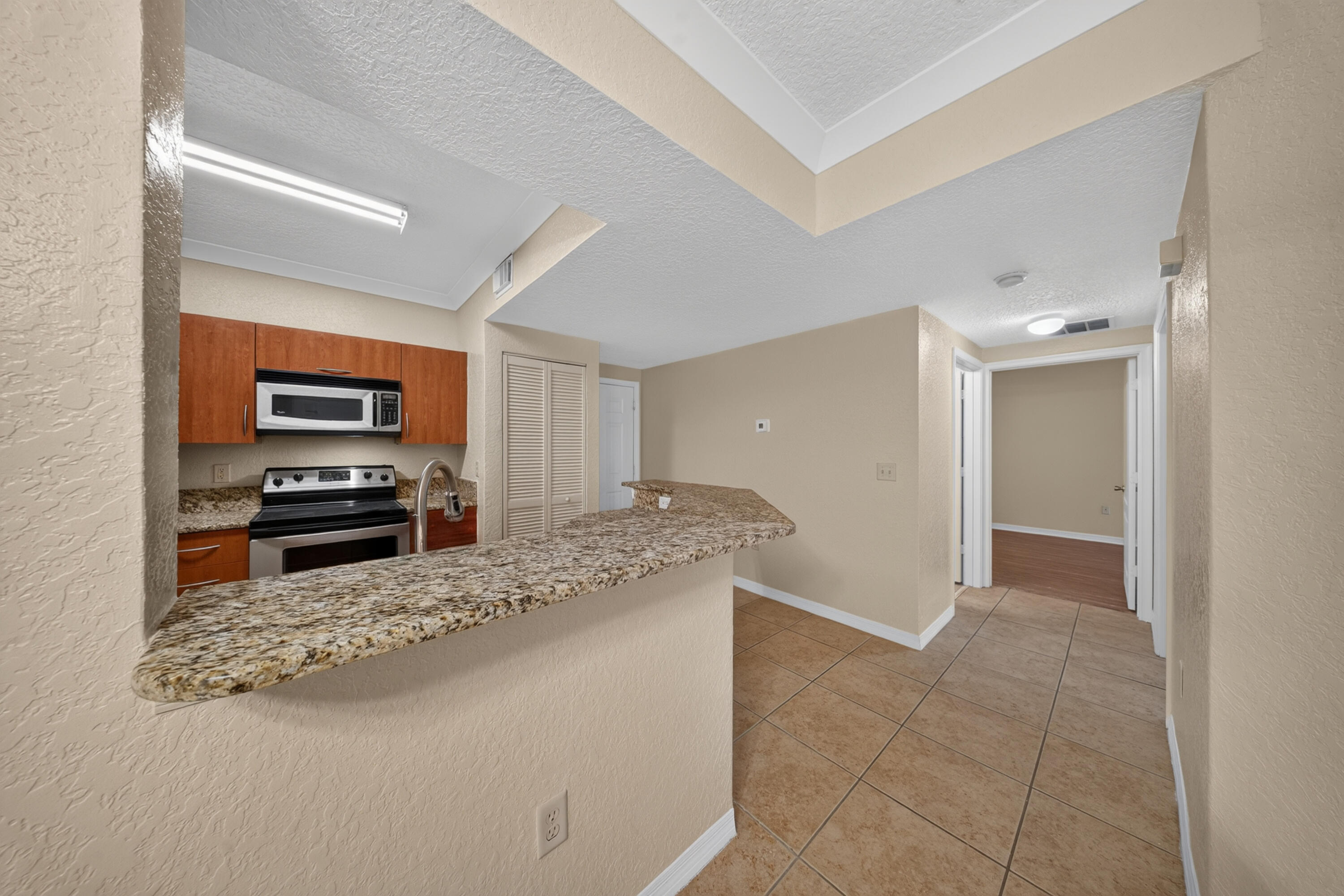 150 Sw Peacock Boulevard 26-102 Property Photo 6