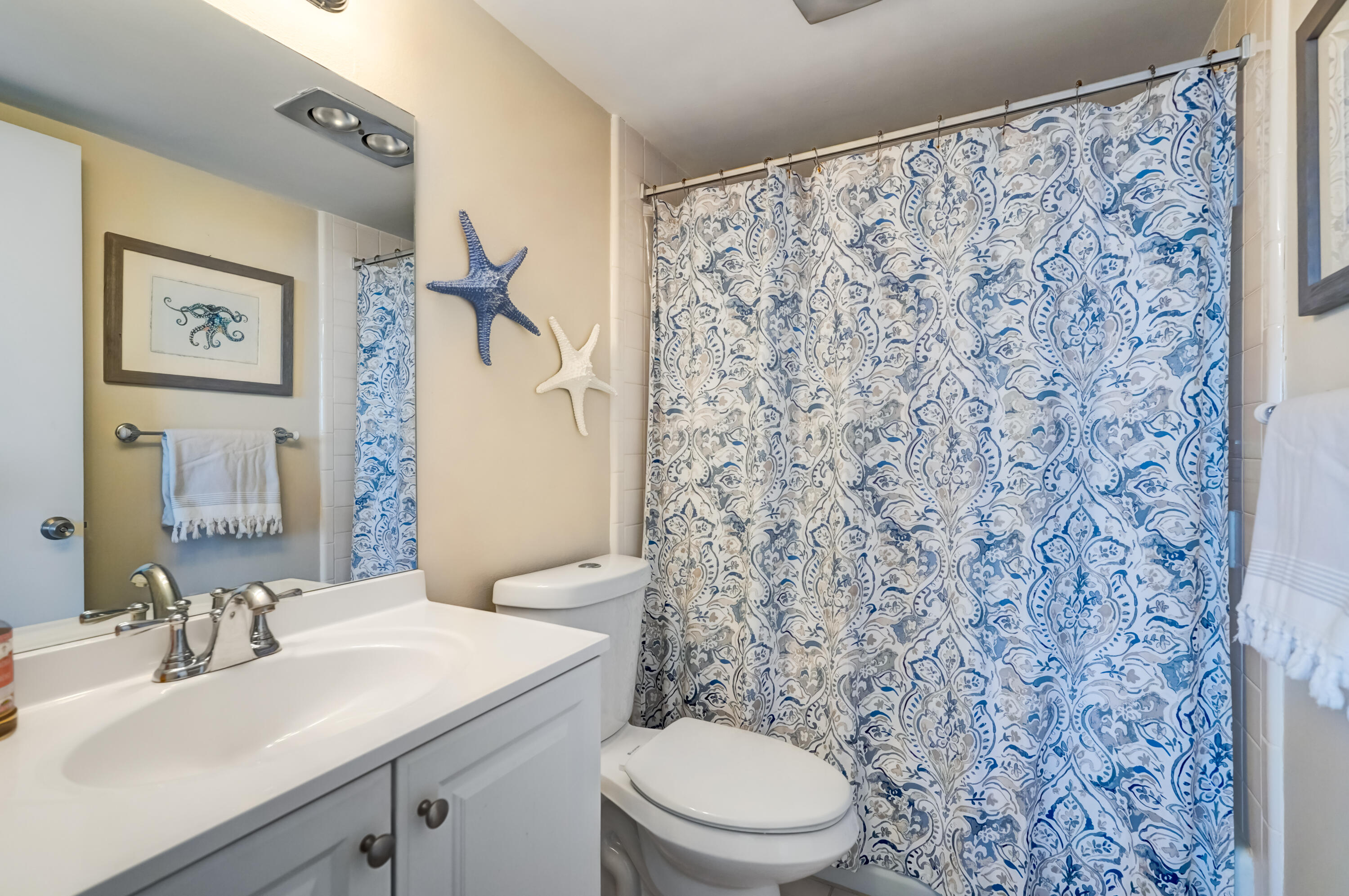 225 Beach Road 503 Property Photo 15
