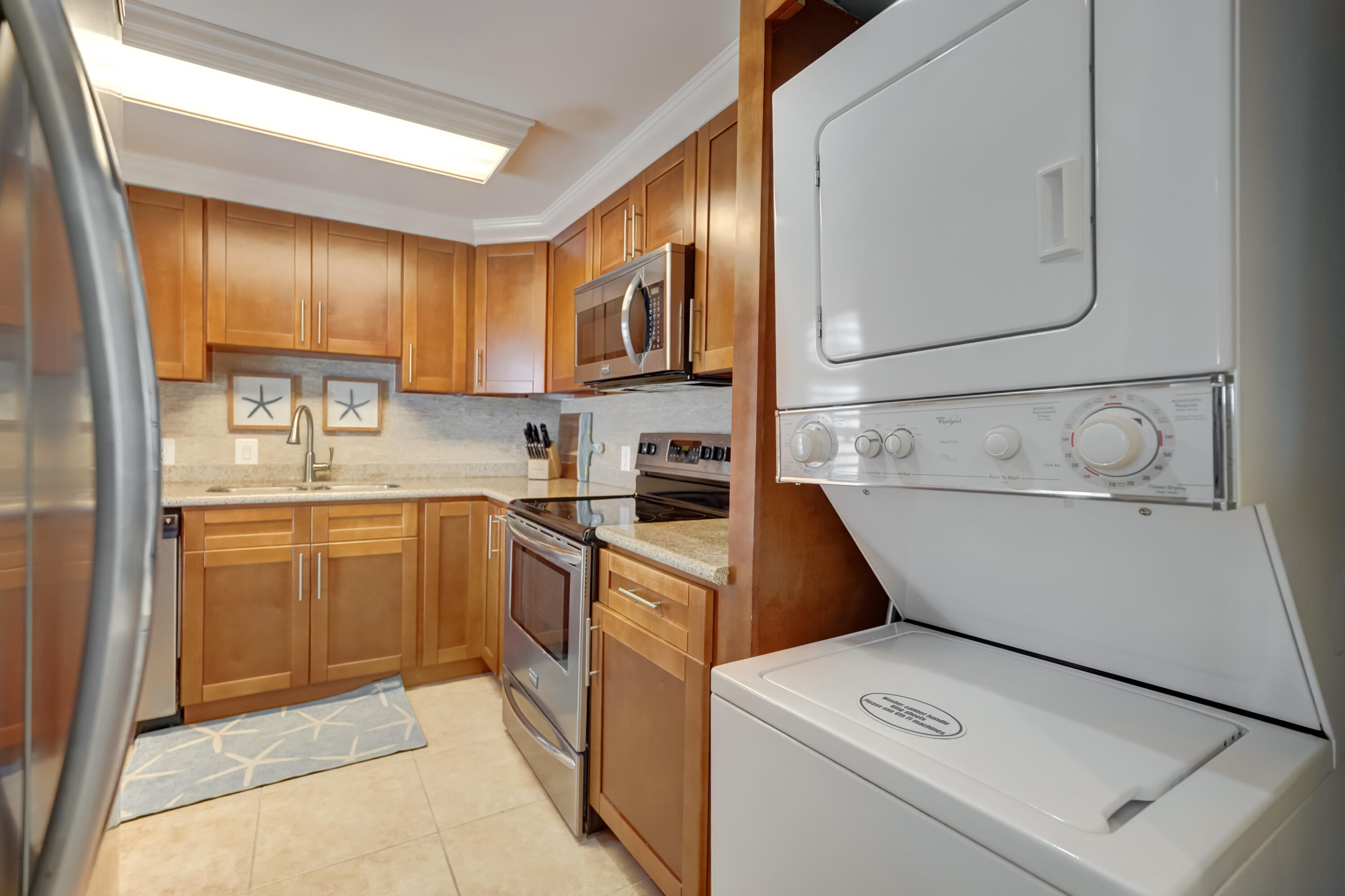 225 Beach Road 503 Property Photo 17