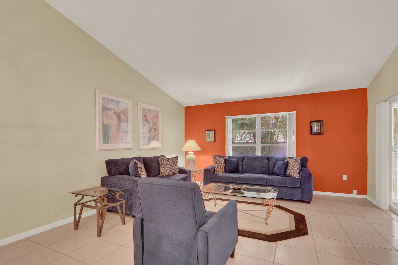 9904 Summerbrook Terrace B Property Photo 6