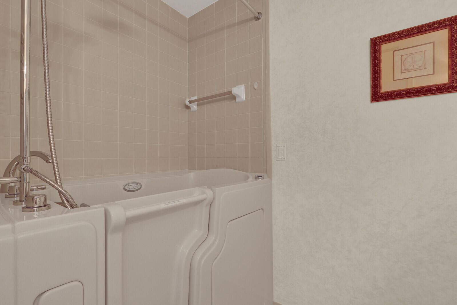 9904 Summerbrook Terrace B Property Photo 29