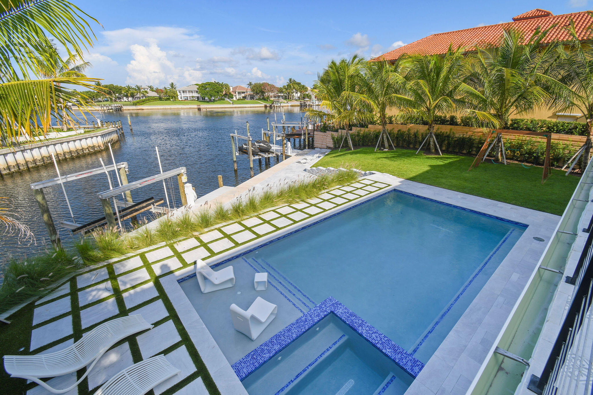12880 S Shore Drive Property Photo 38