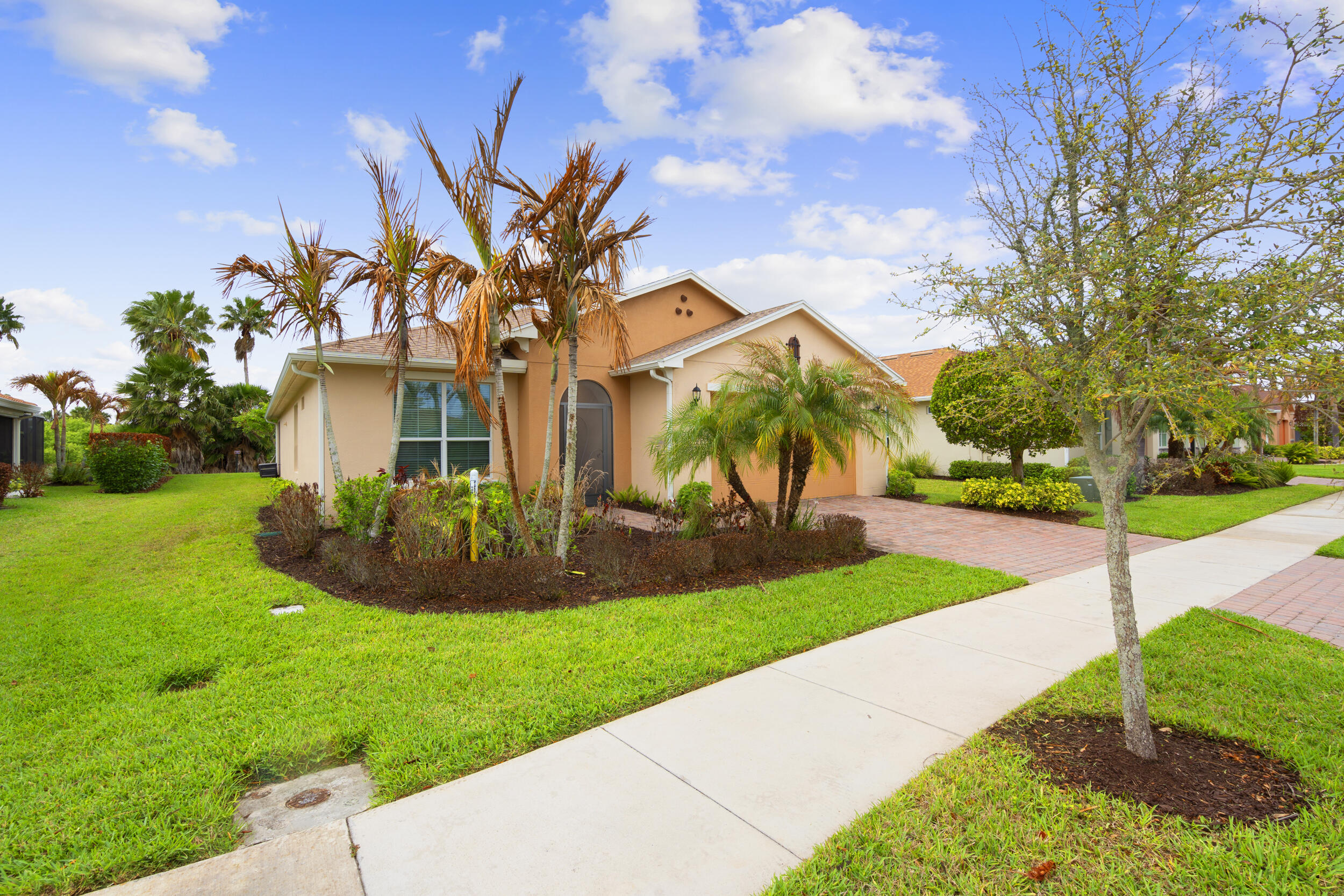 10396 Sw Ligustrum Drive Property Photo 8