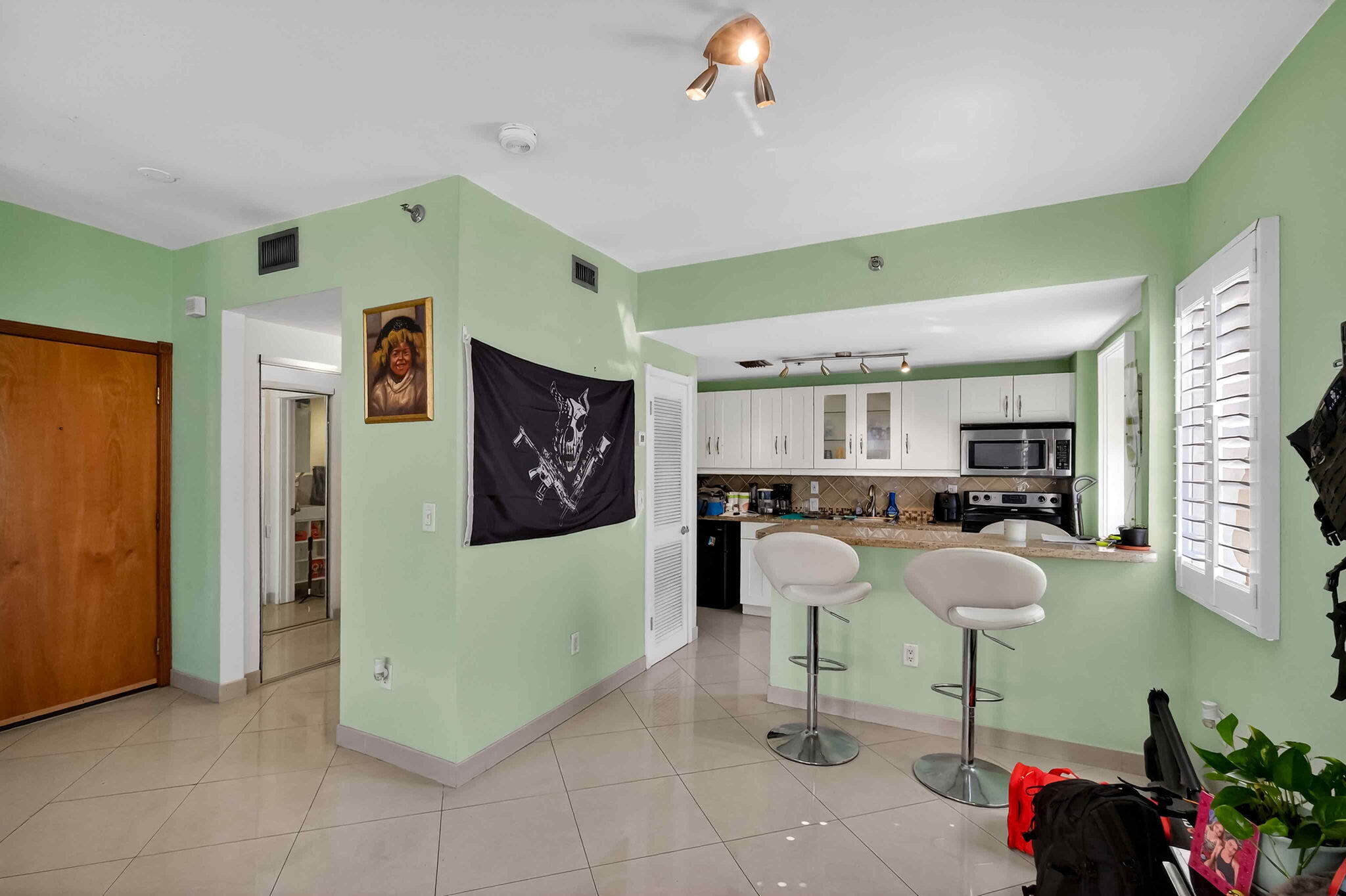 802 Euclid Avenue 104 Property Photo 1