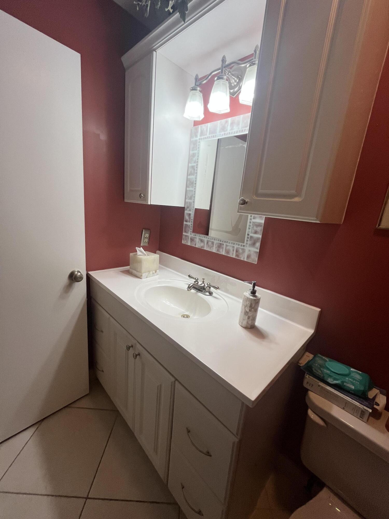 142 Normandy C Property Photo 25