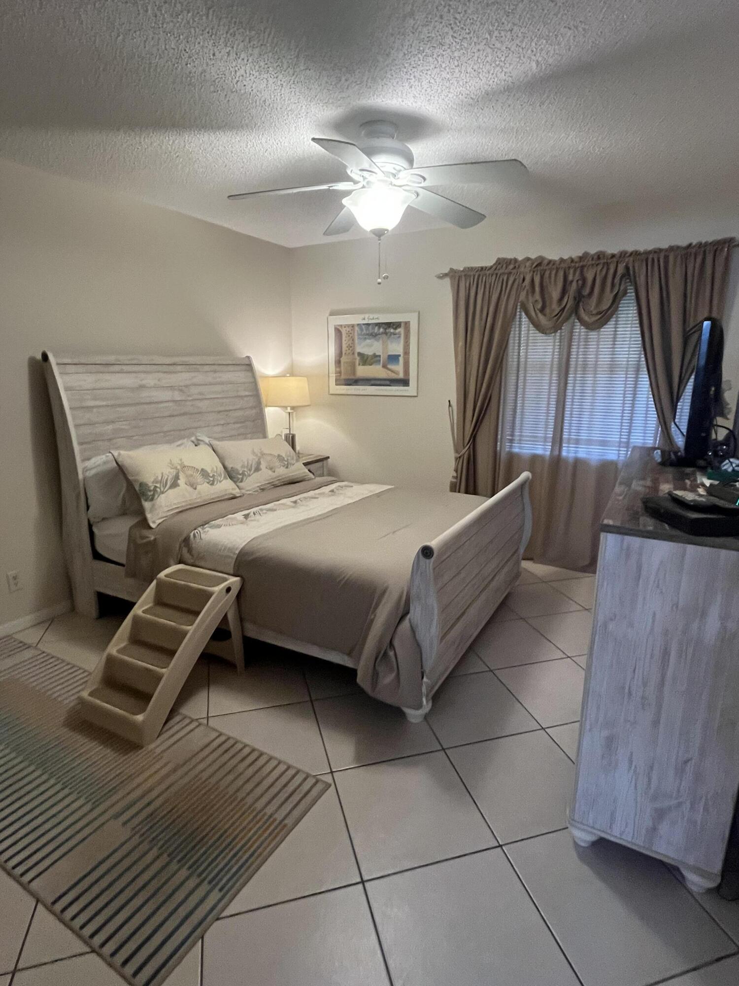 142 Normandy C Property Photo 30