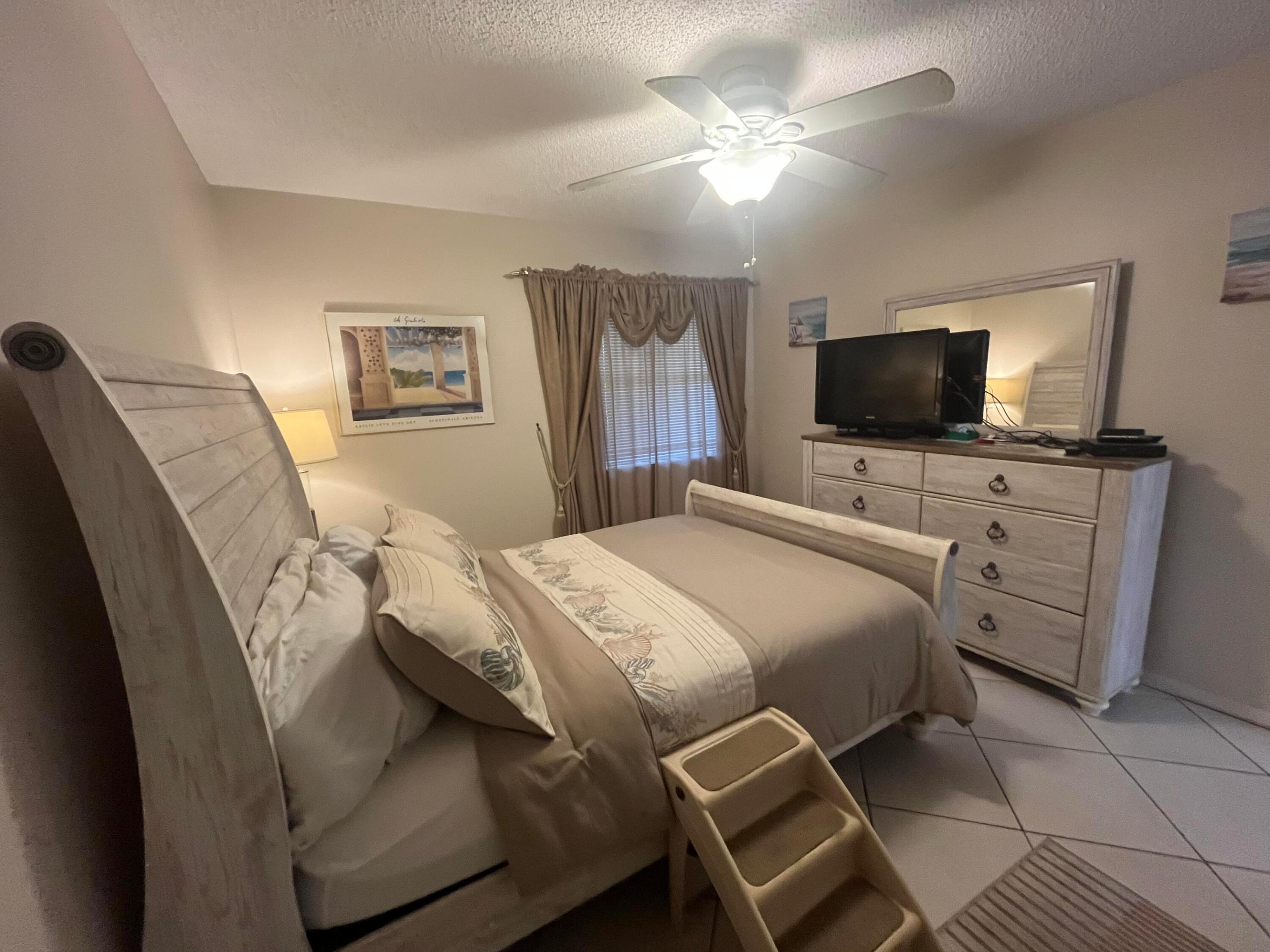 142 Normandy C Property Photo 31