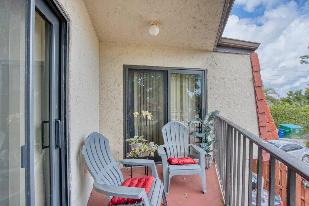 3838 Victoria Drive Property Photo 27