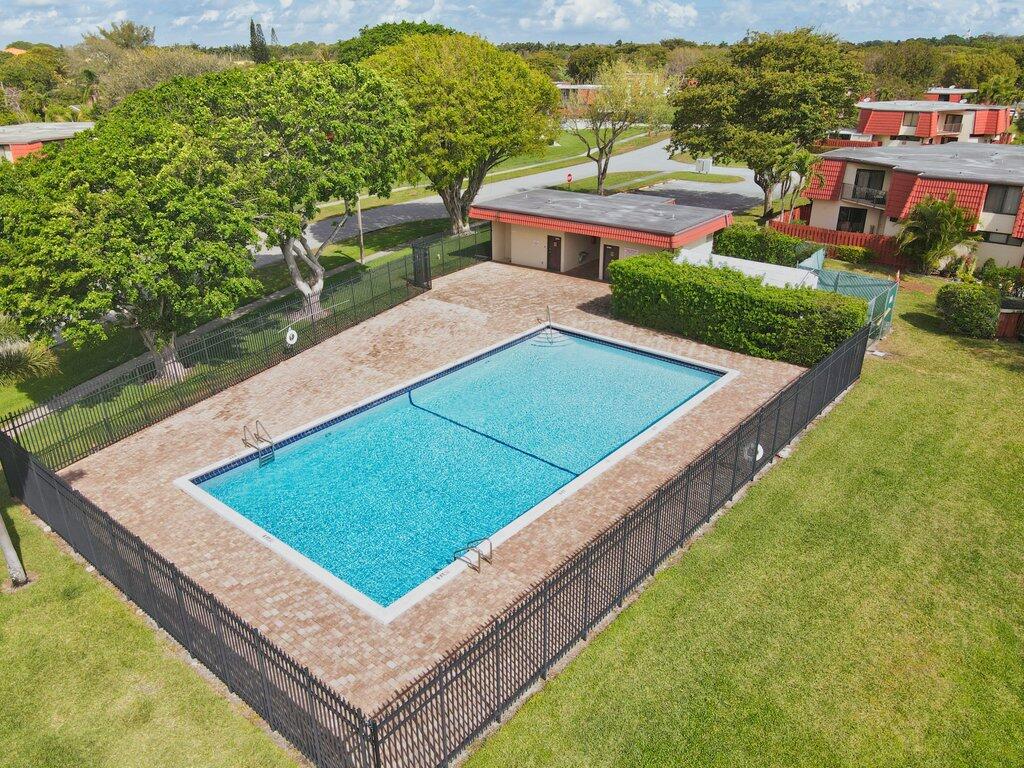 3838 Victoria Drive Property Photo 28