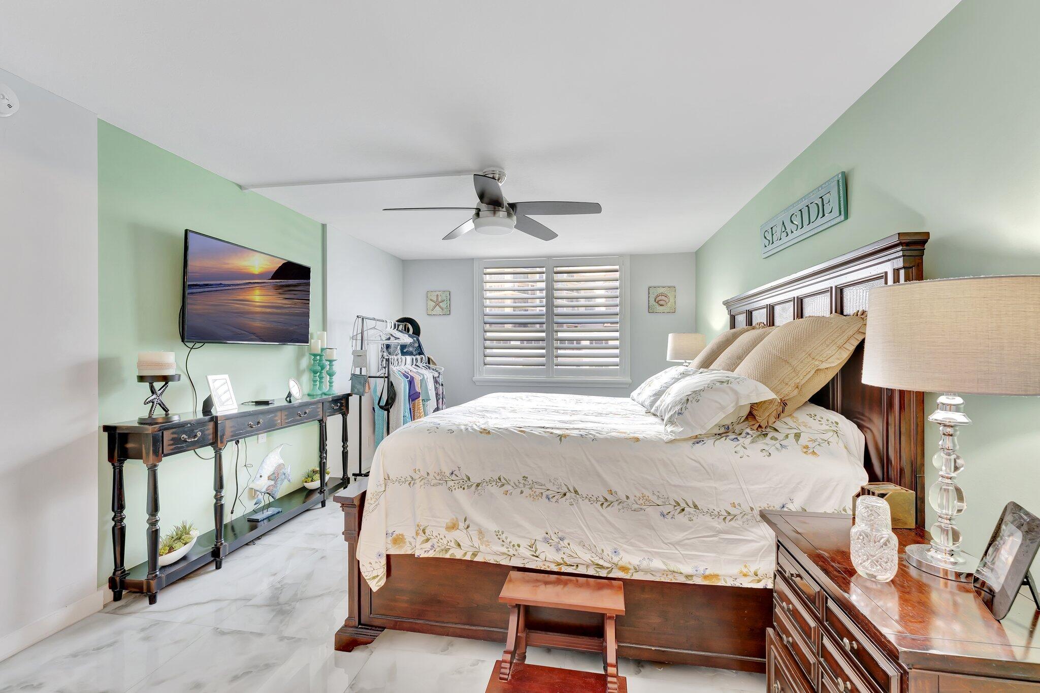 1900 S Ocean Boulevard 8g Property Photo 22