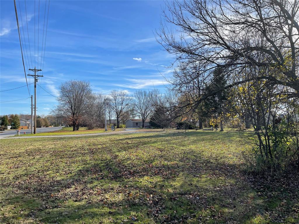 8965 N 600 Property Photo 1