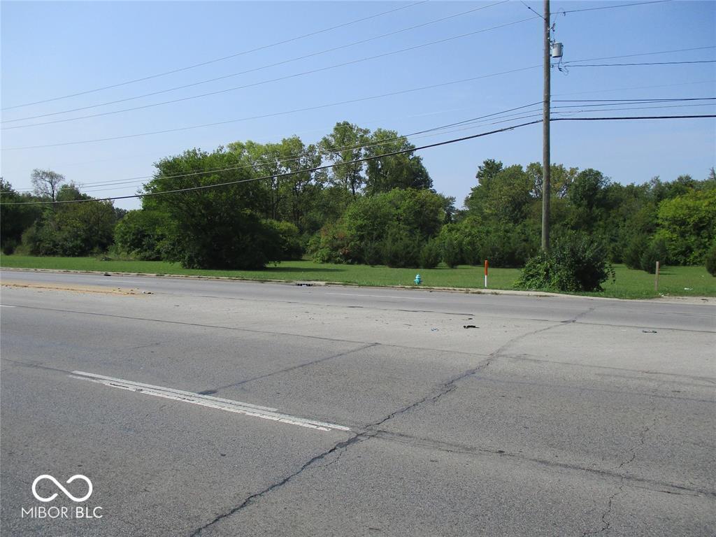 4045 N Post Road Property Photo 1