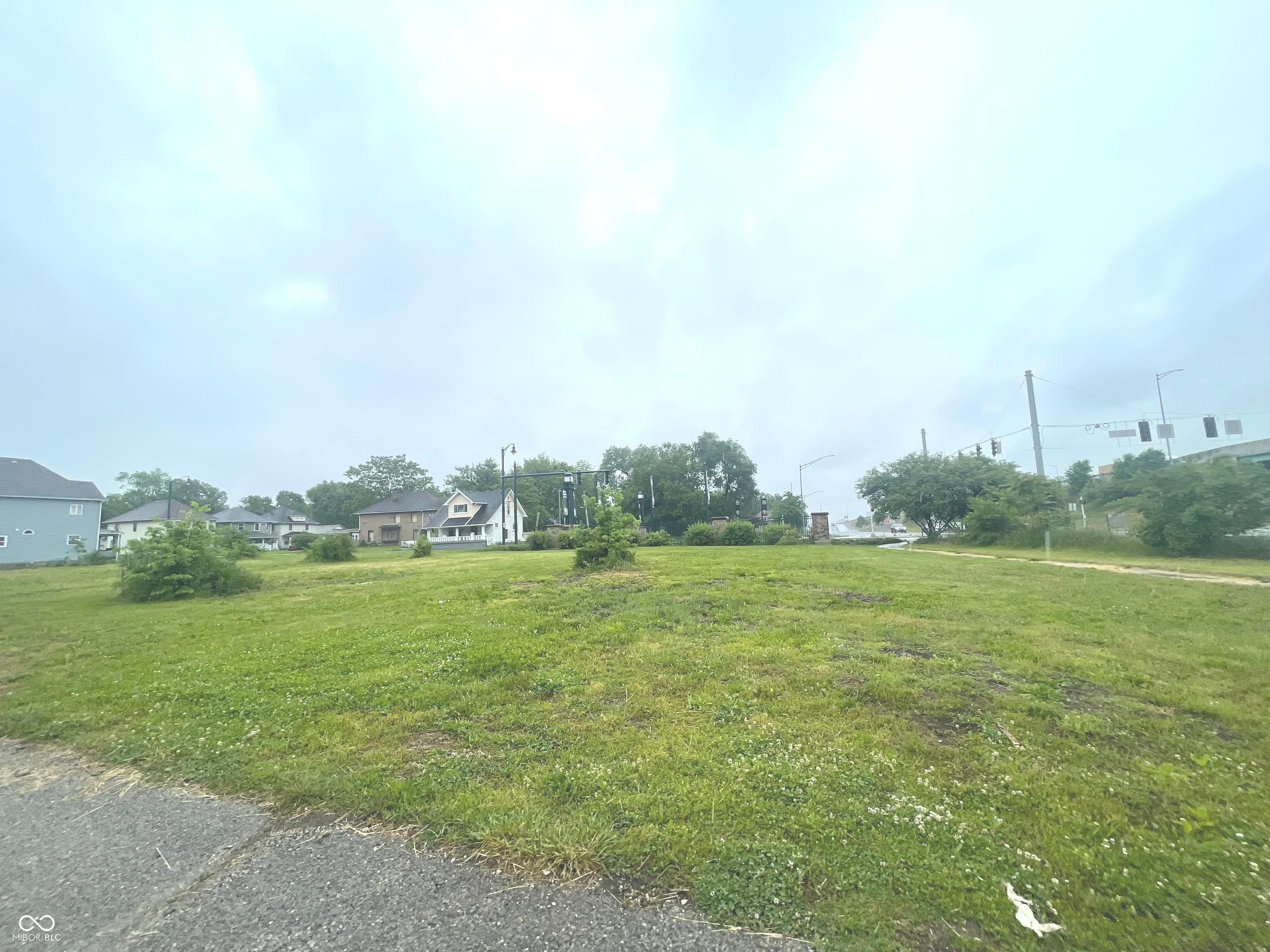 358 W 29th Street Property Photo 1