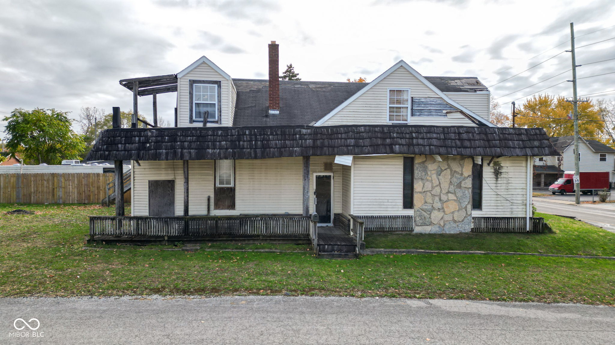 3302 Columbus Avenue Property Photo 1