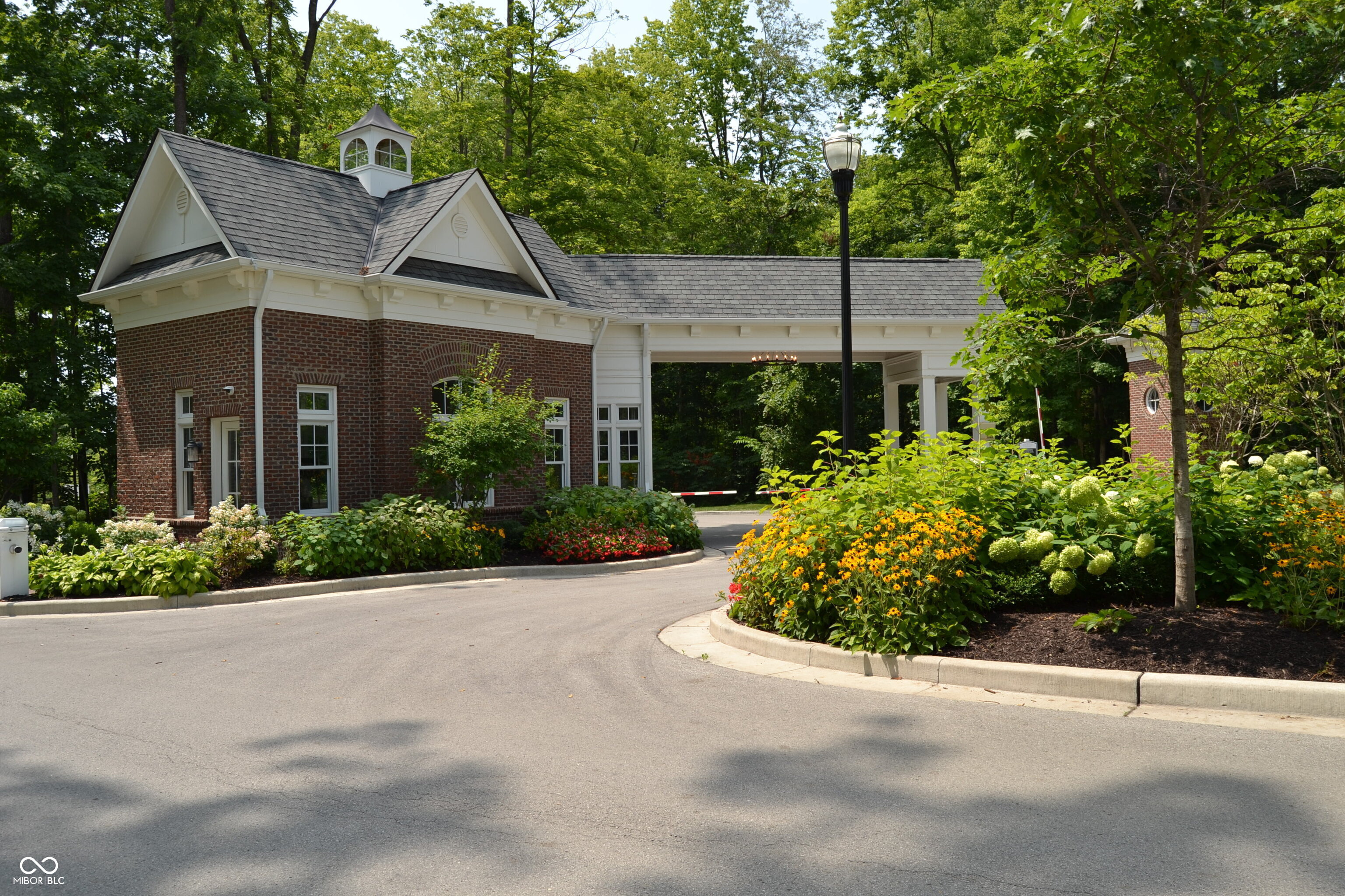 3673 Cherwell Drive Property Photo 1