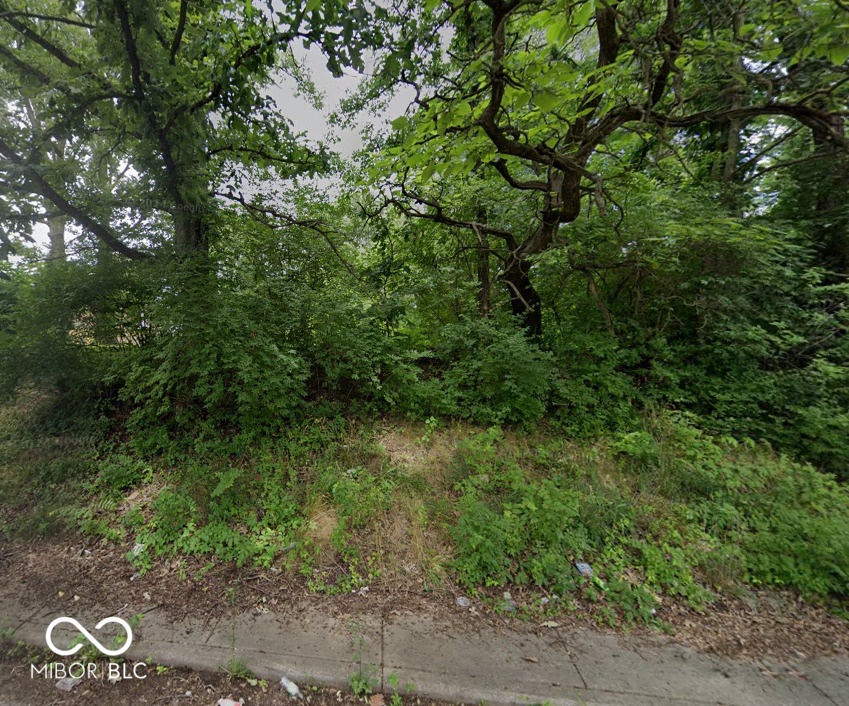 864 W 26th Street Property Photo 1