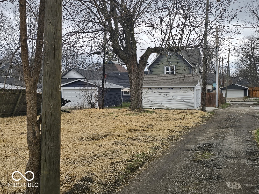 1618 E Market Street Property Photo 1