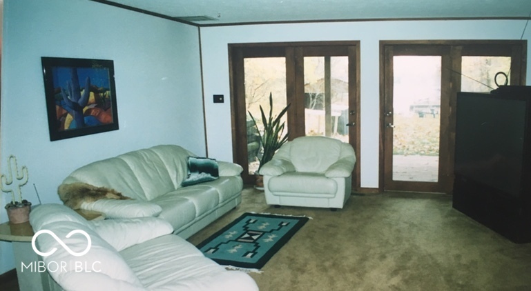 22035172 Property Photo 10