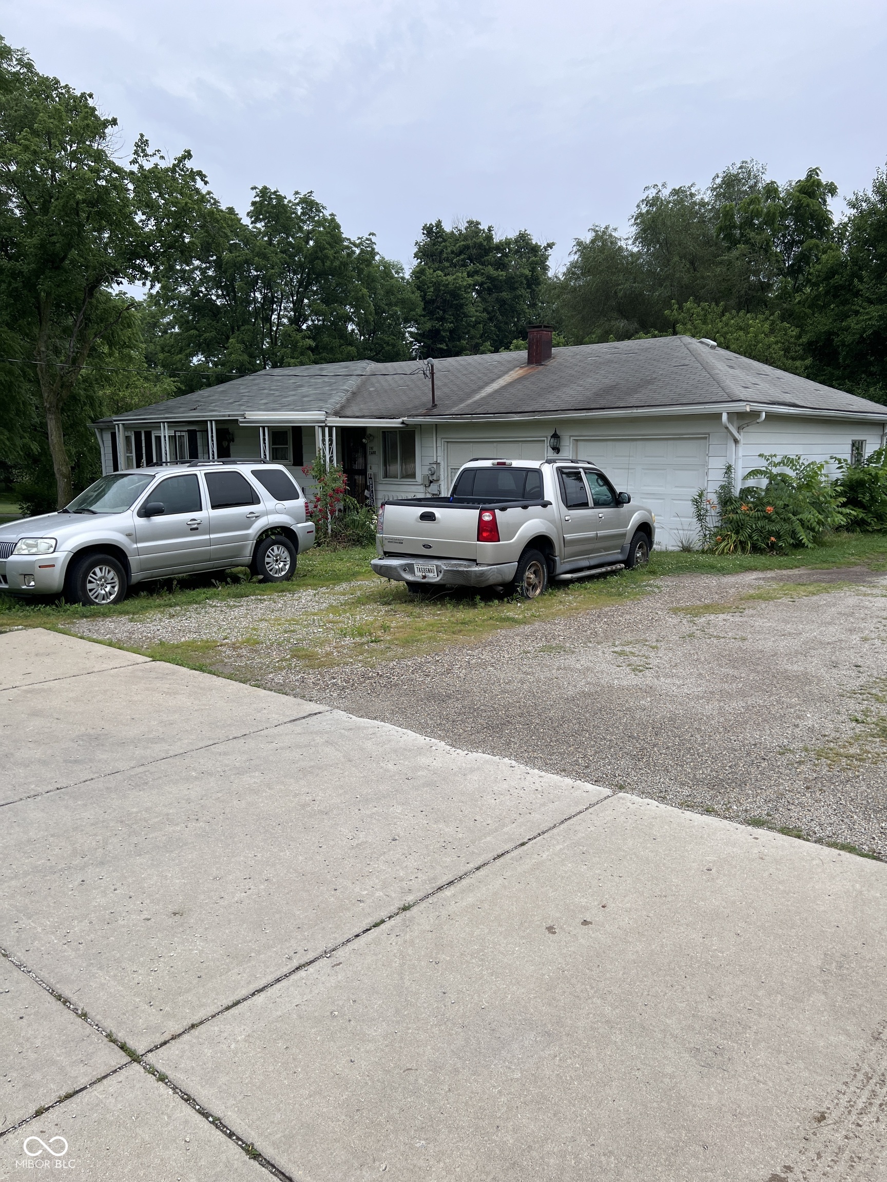 2197 S State Road 135 Property Photo 1