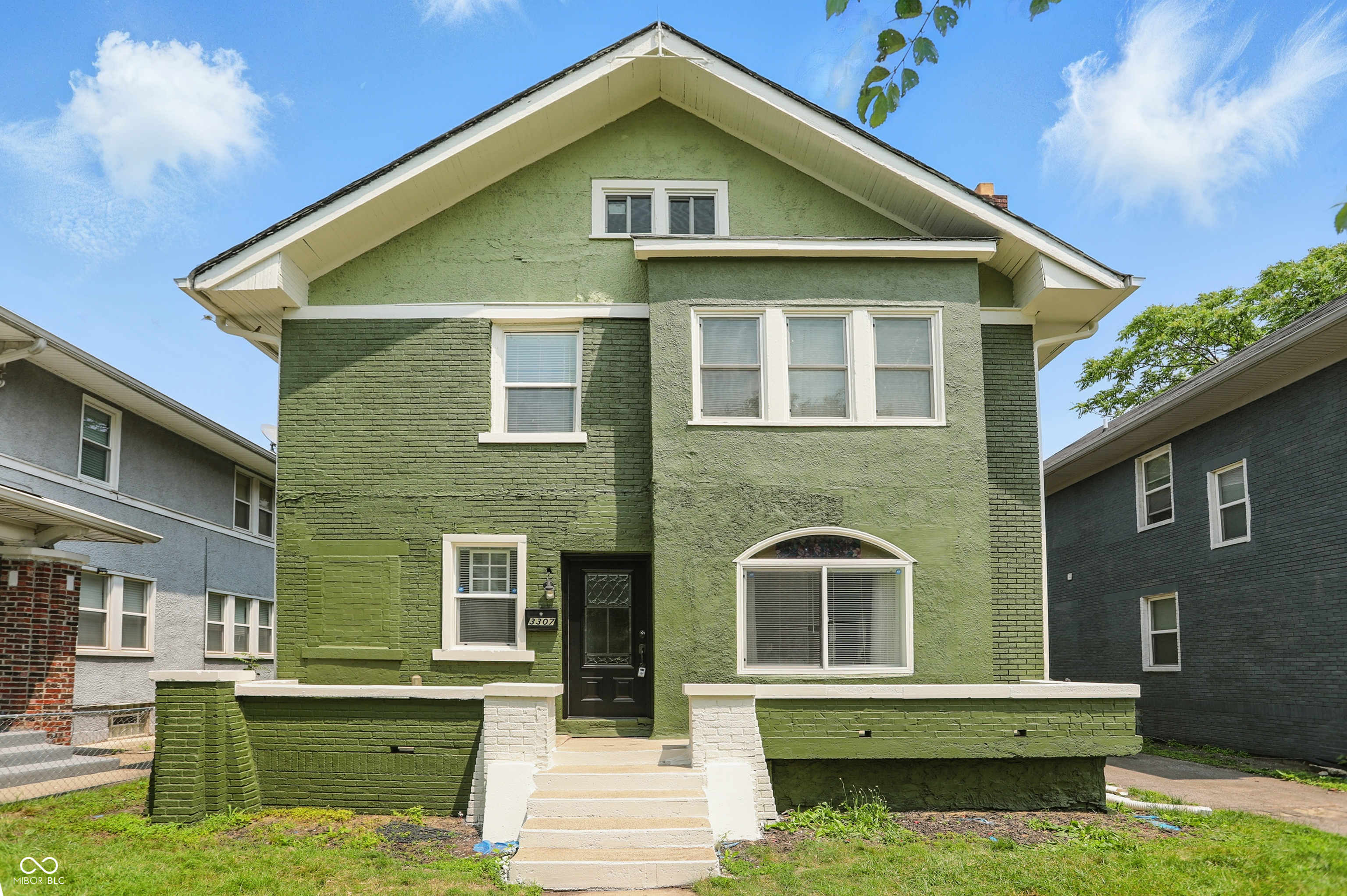 3307 N College Avenue Property Photo 1