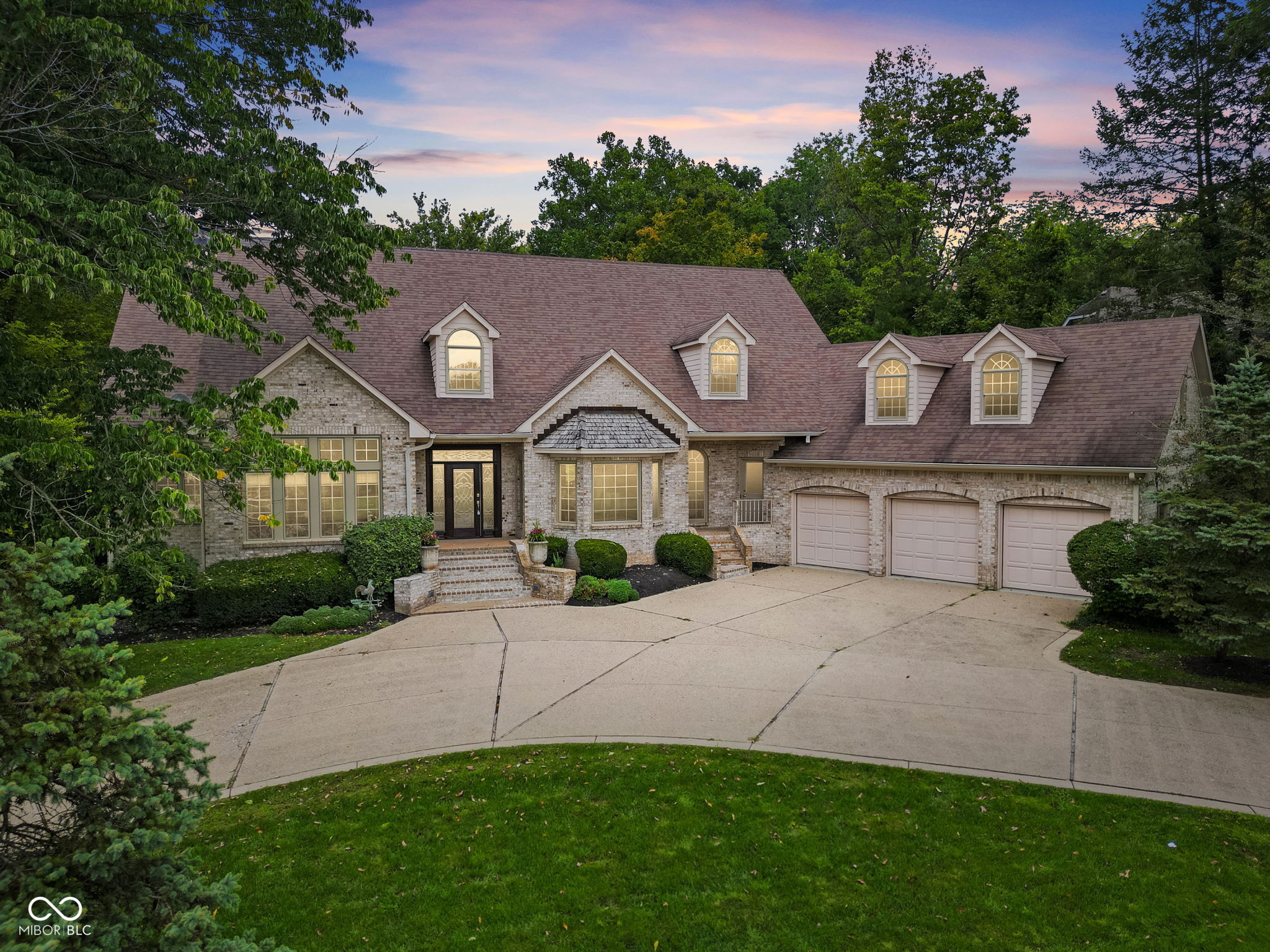 6290 Deerfield Drive Property Photo 1