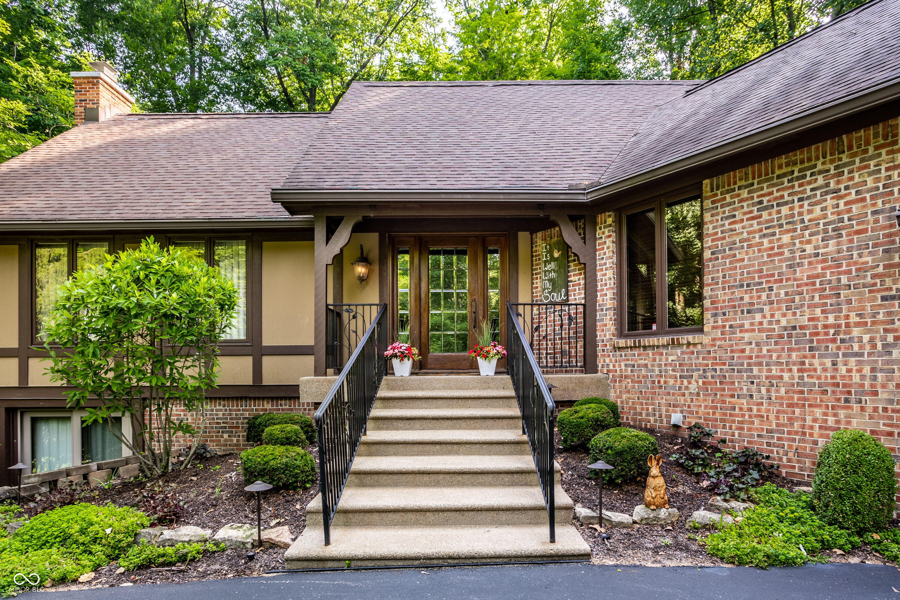 6311 Johnson Road Property Photo 1