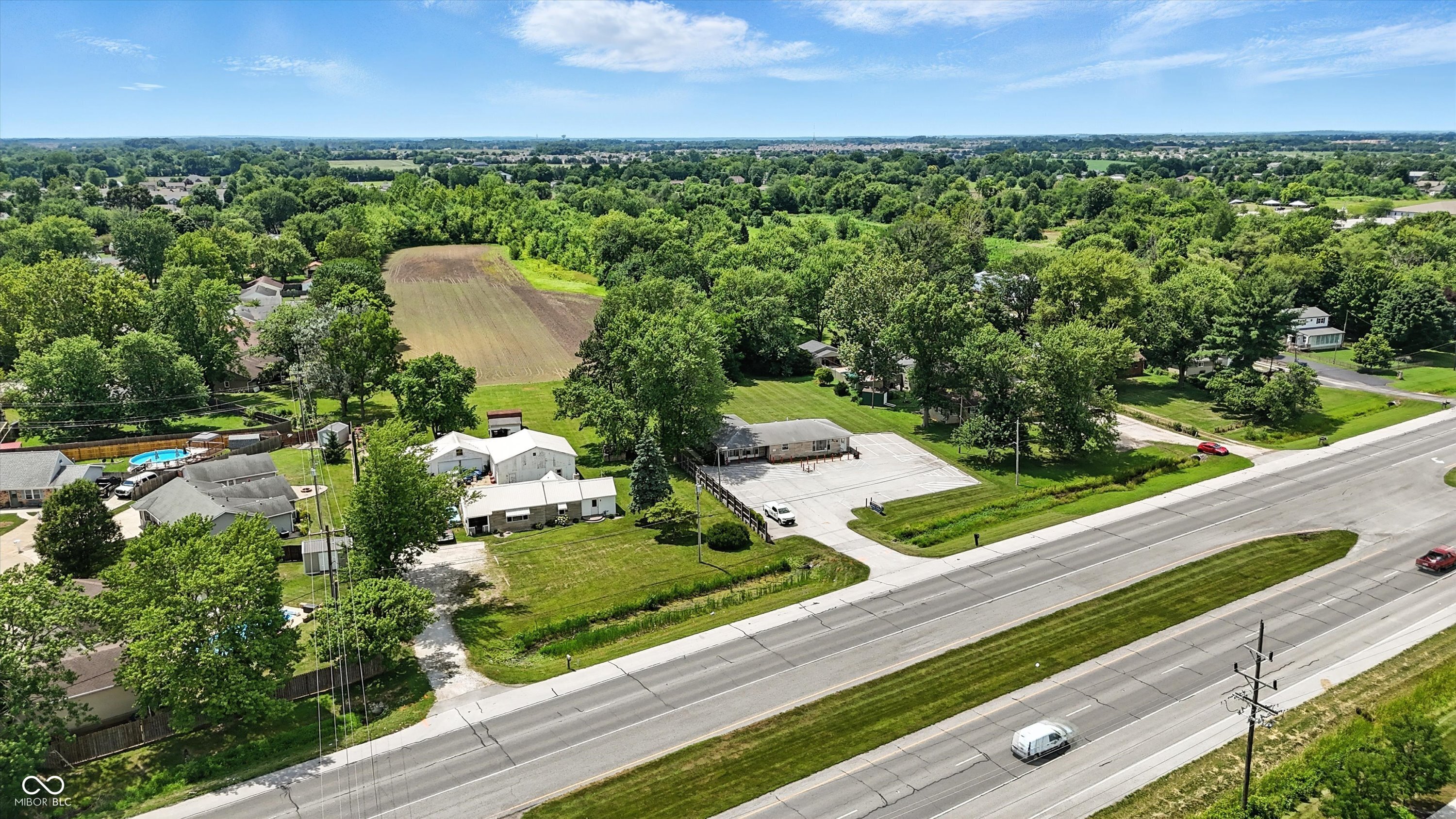 6516 N Us Highway 31 Property Photo 1