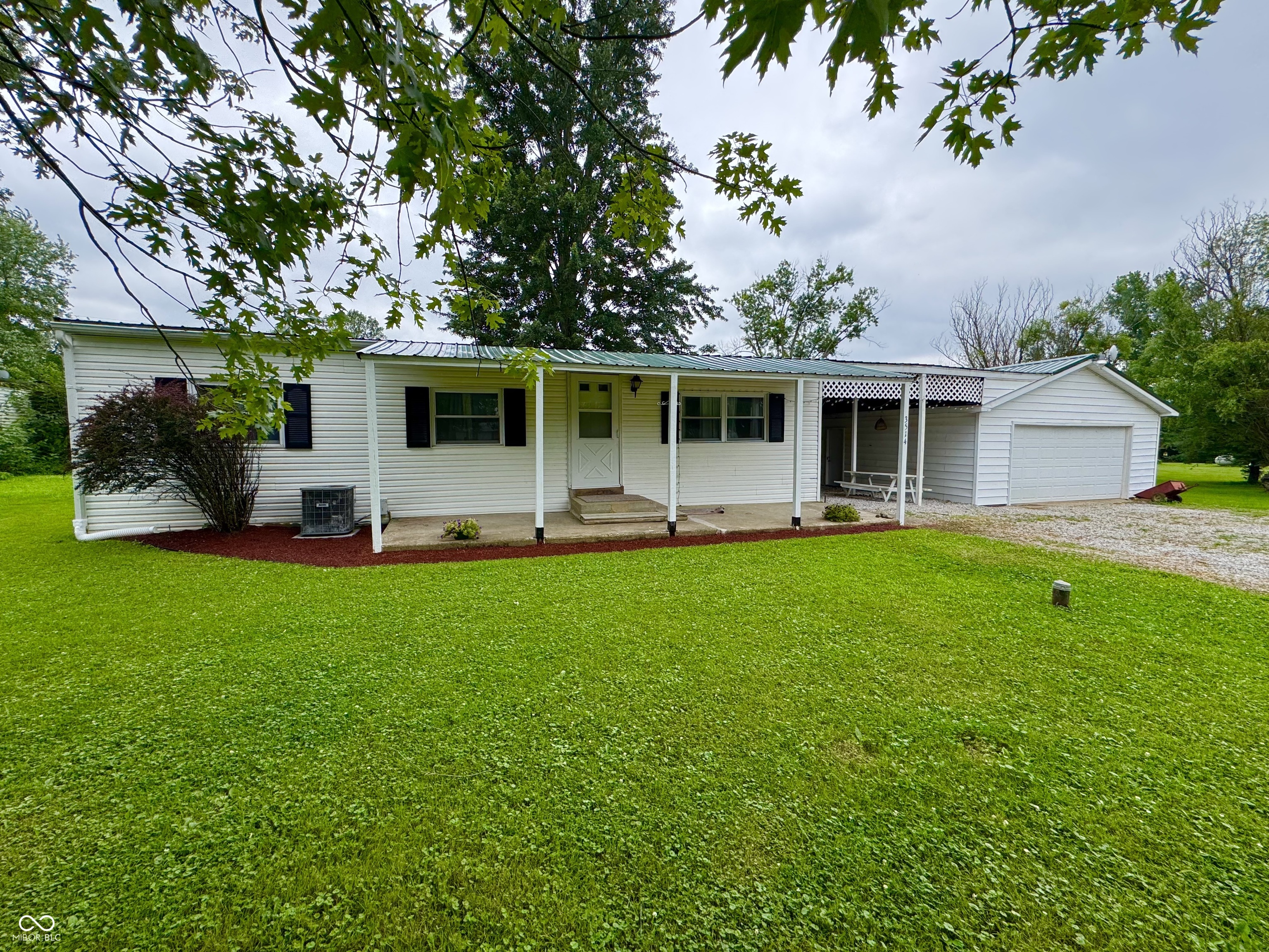 3514 W Mill Creek Drive