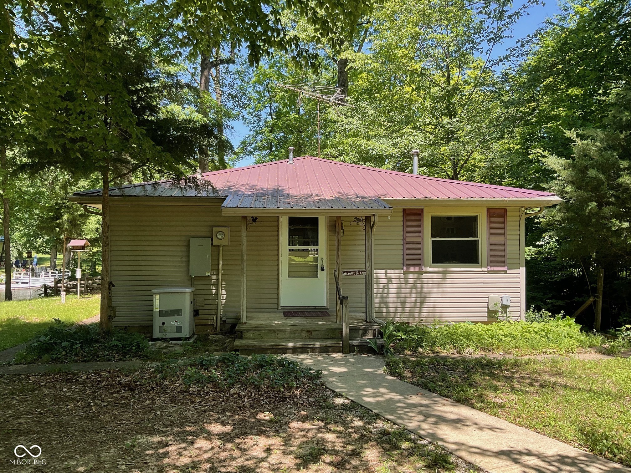 9416 E Rocky Fork North Drive Property Photo 1