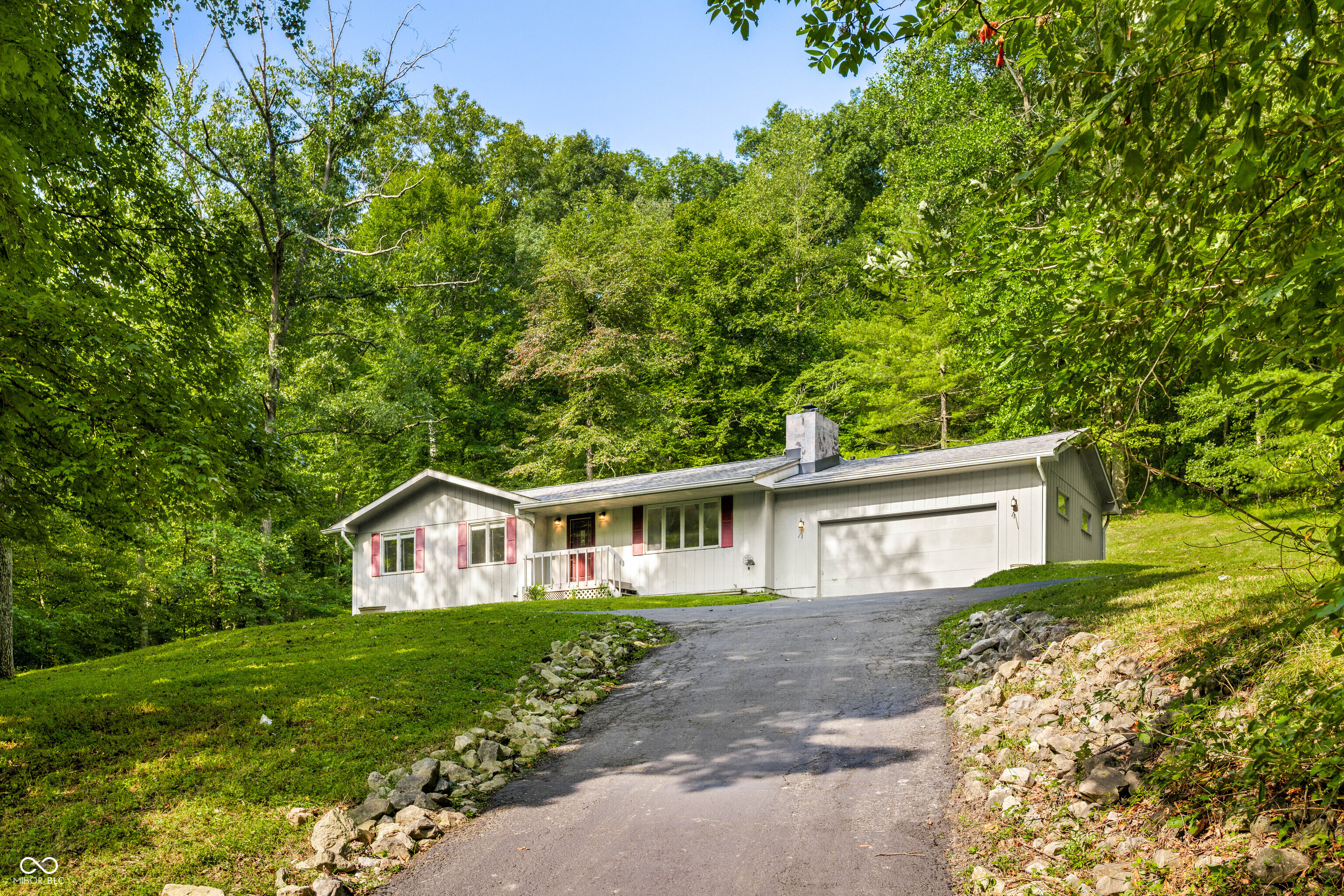 1726 Harrison Ridge Road Property Photo 1