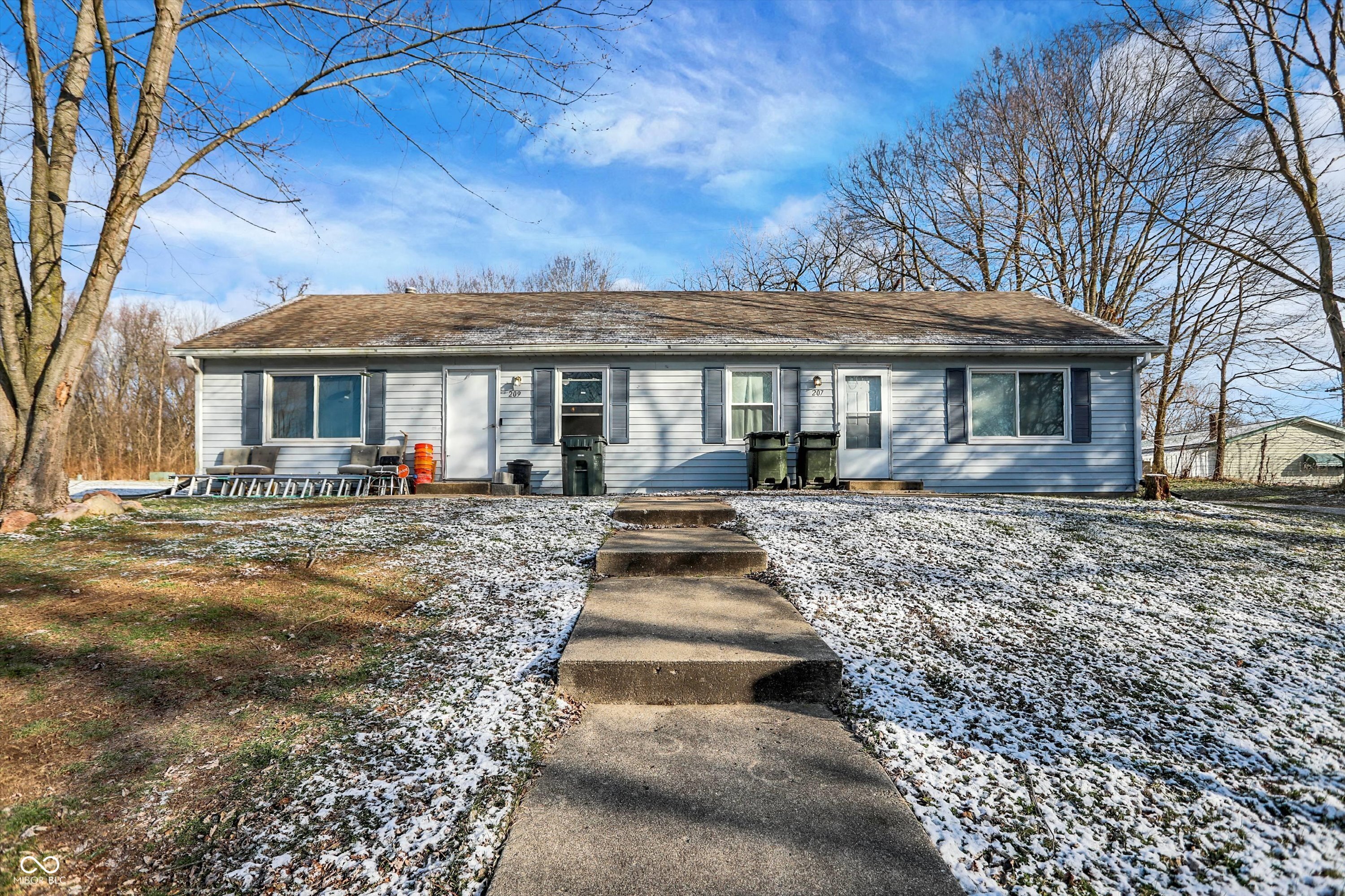 308 Winters Way Property Photo 1