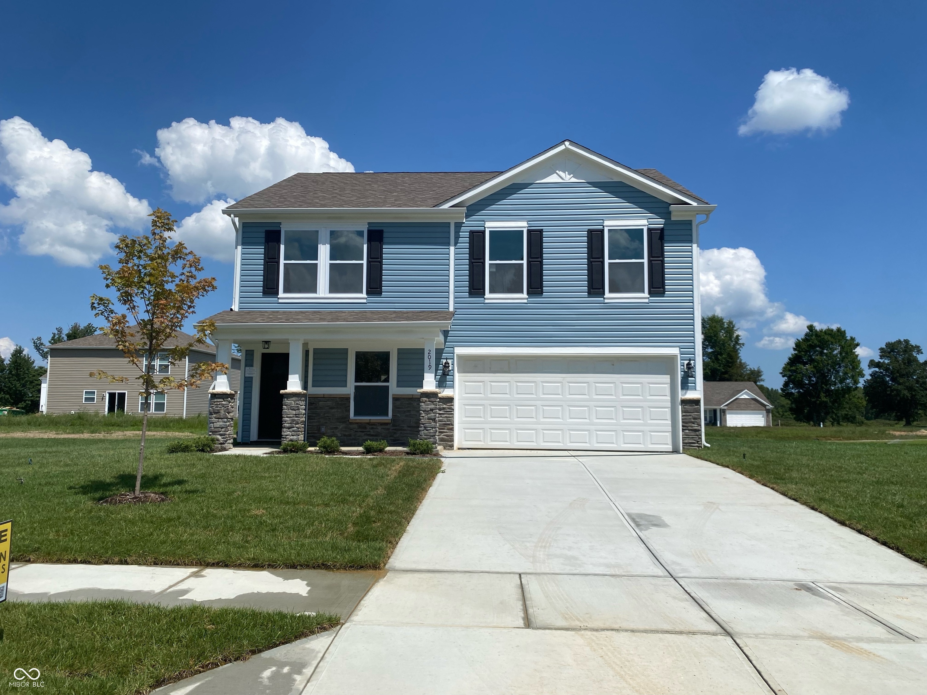 2019 Sandhill Drive Property Photo 1