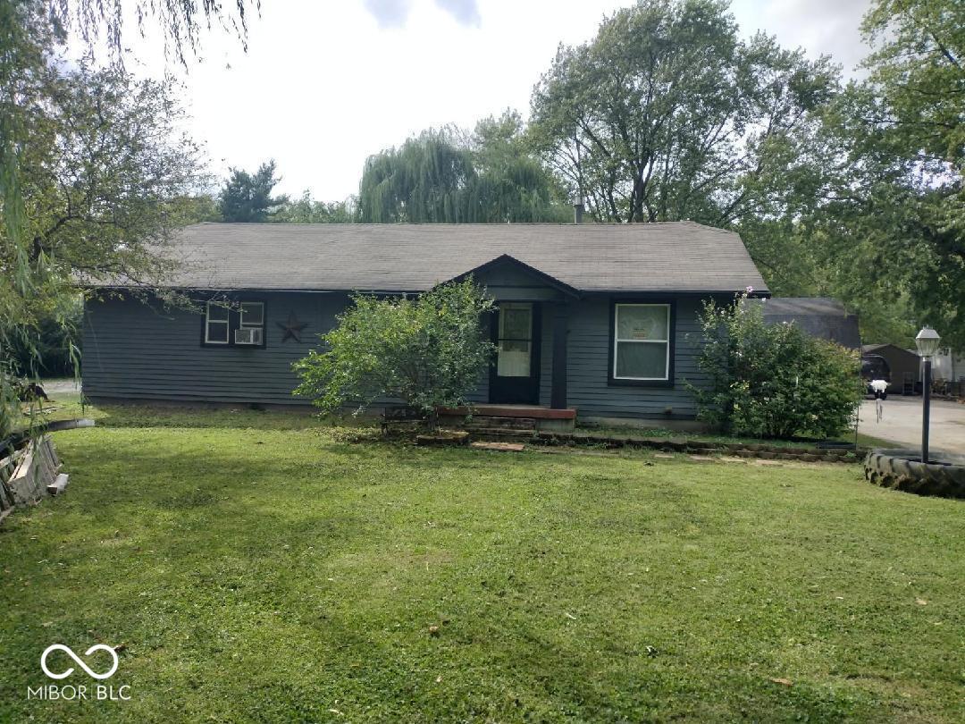 8825 N 300 Property Photo 1