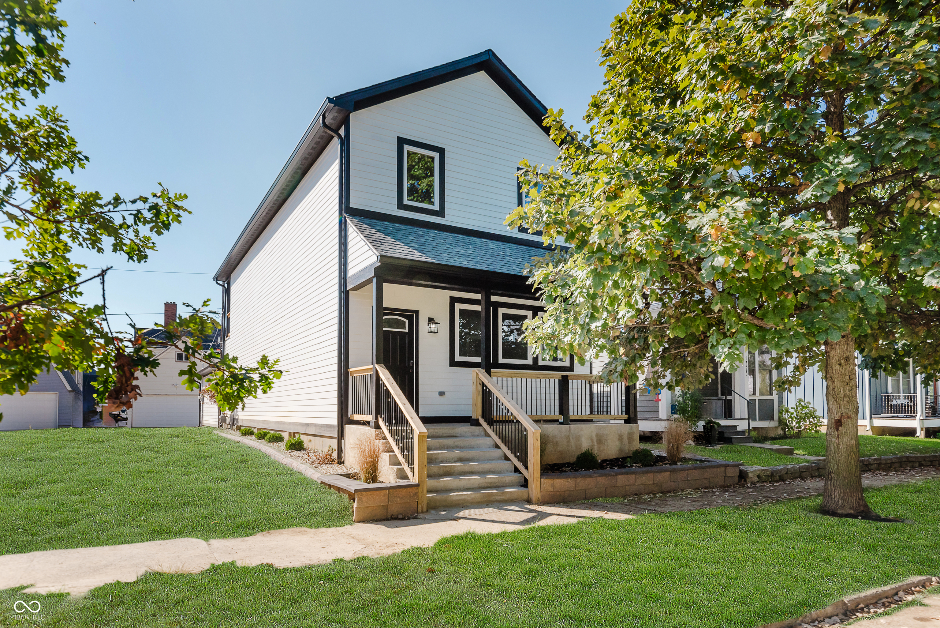1329 Marlowe Avenue Property Photo 1