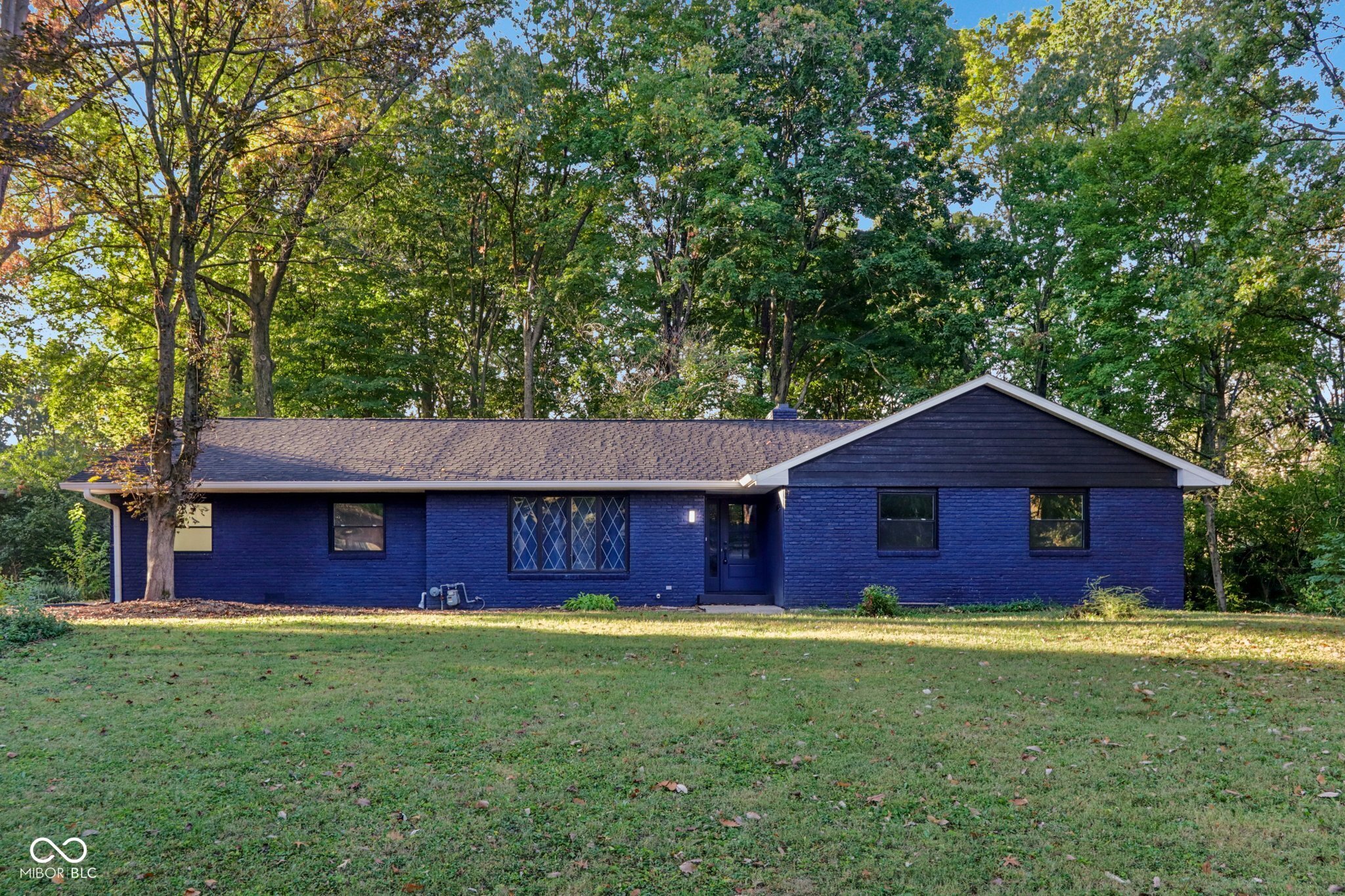 3215 Kenilworth Drive Property Photo 1