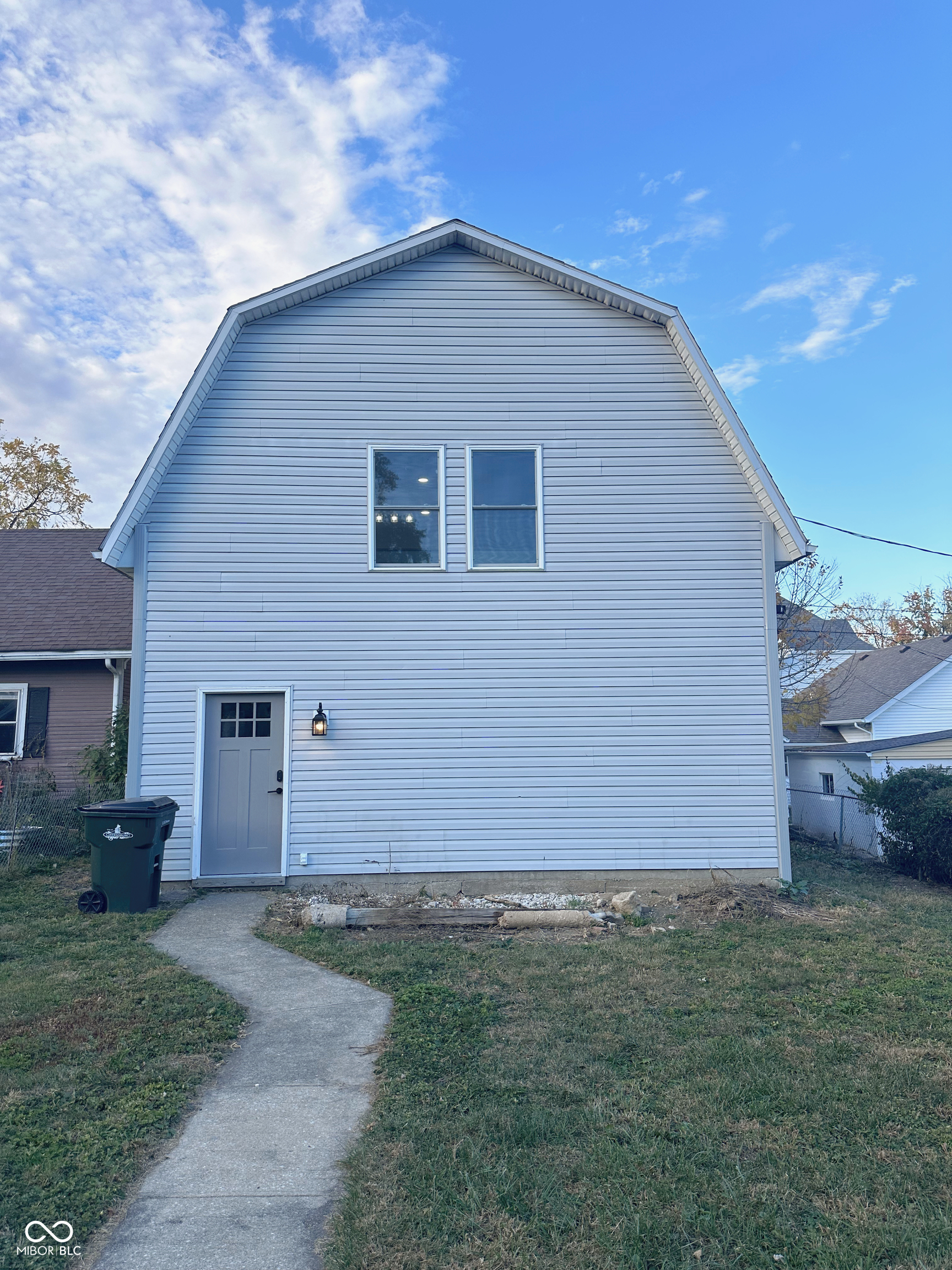 226 E Central Avenue Property Photo 1