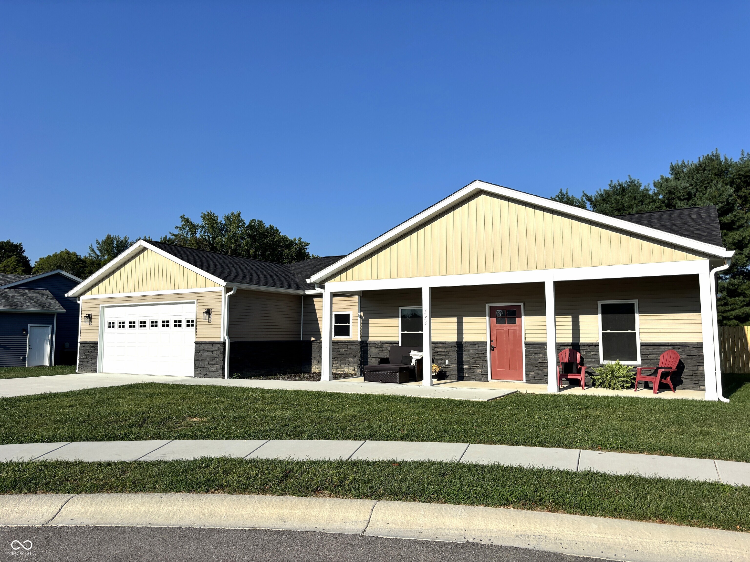 534 E Dogwood Court Property Photo 1