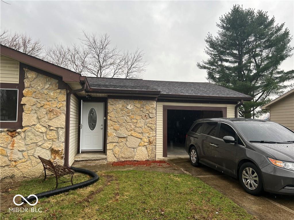 458 Sayre Drive