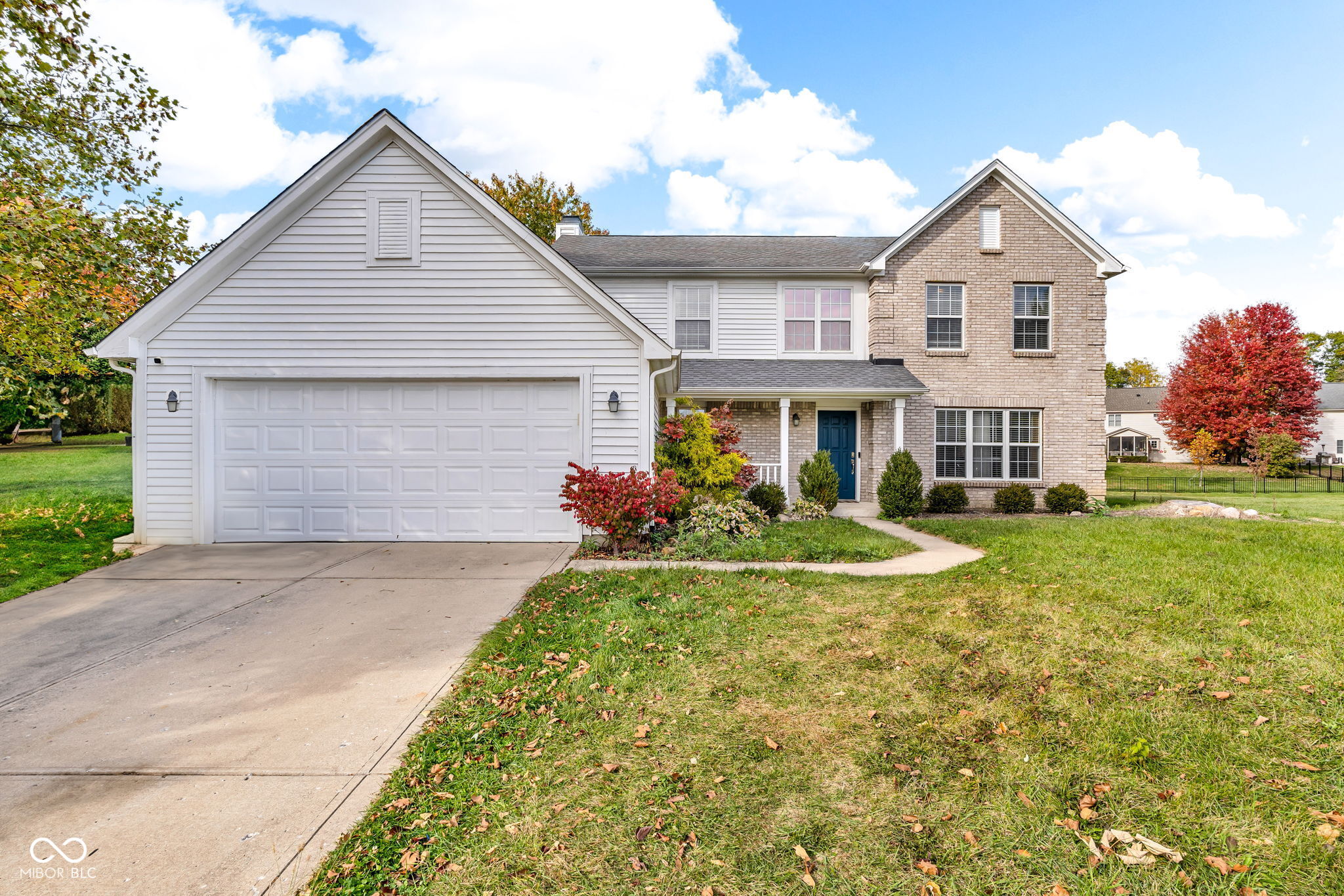 8626 Golden Falls Circle Property Photo 1