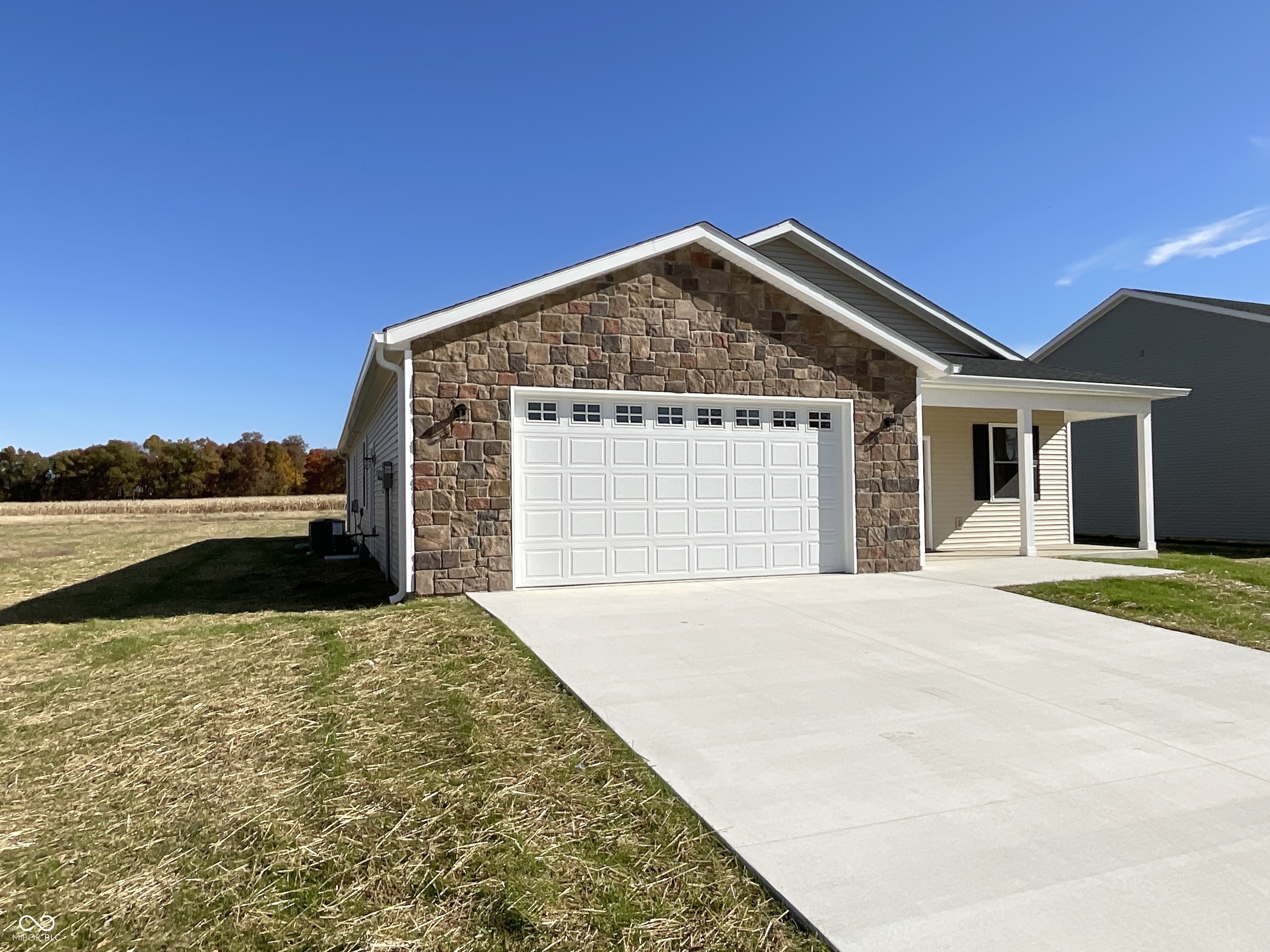 712 White Oak Road
